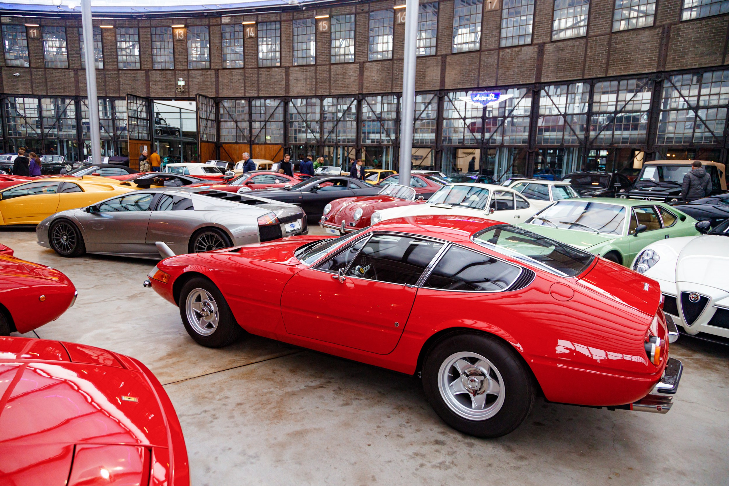 Classic Remise Düsseldorf. Ein Fotografin, mit dem es angenehm zu arbeiten ist