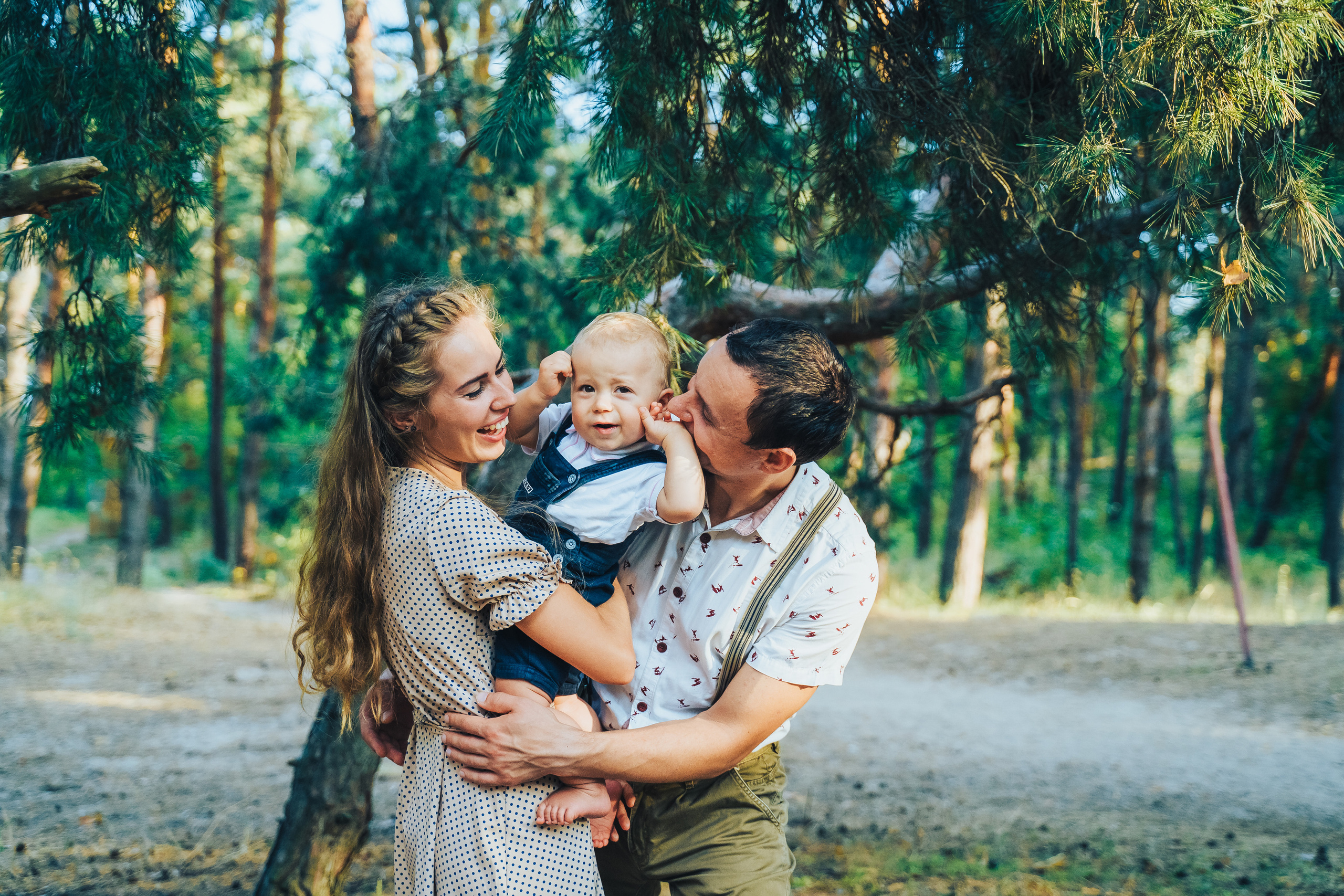 Family is where love grows. Photographer in London Daria Agafonova