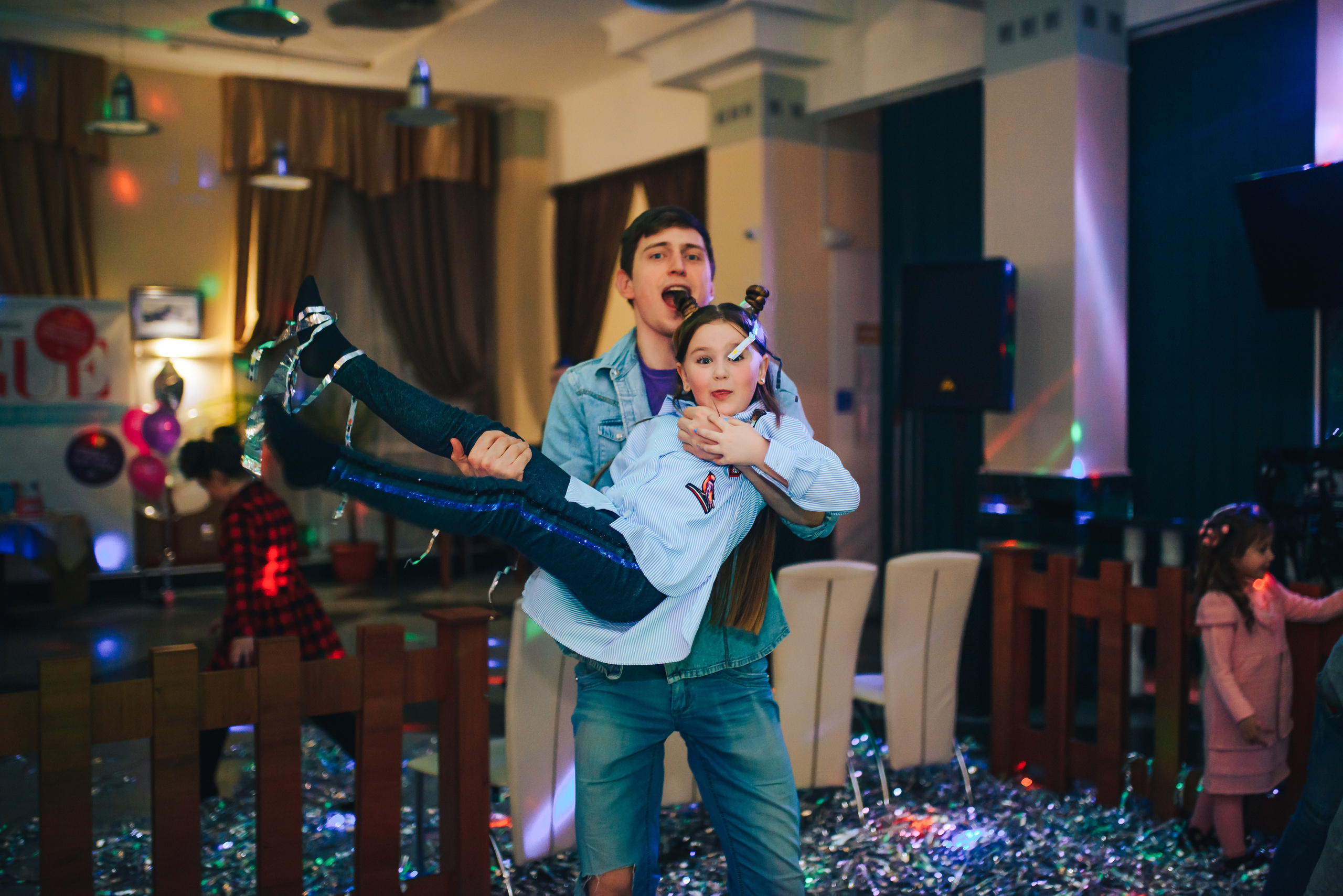 Partying hard. Photographer in London Daria Agafonova