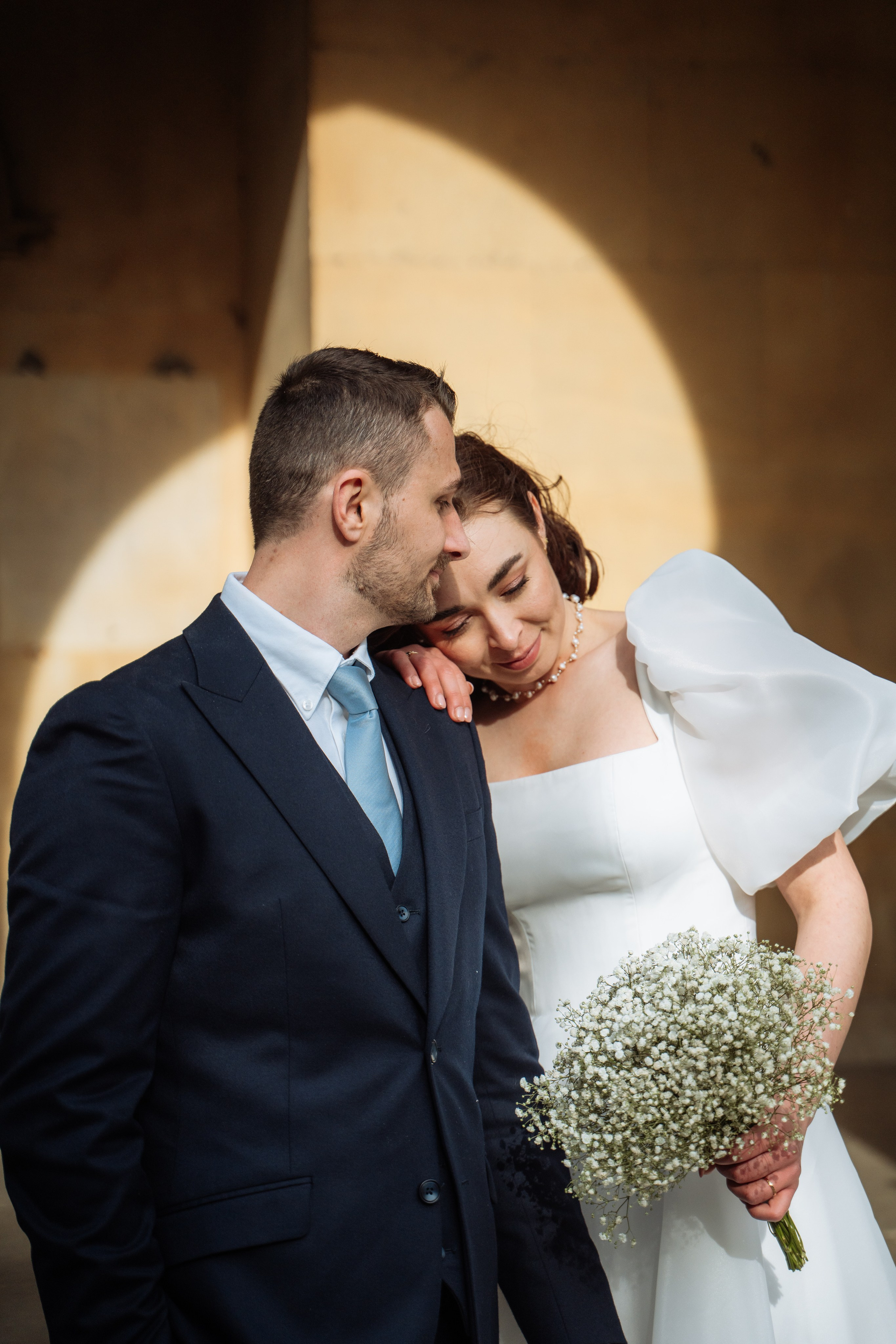Kensington and Chelsea Register Office. Mia and Vlad. Photographer in London Daria Agafonova