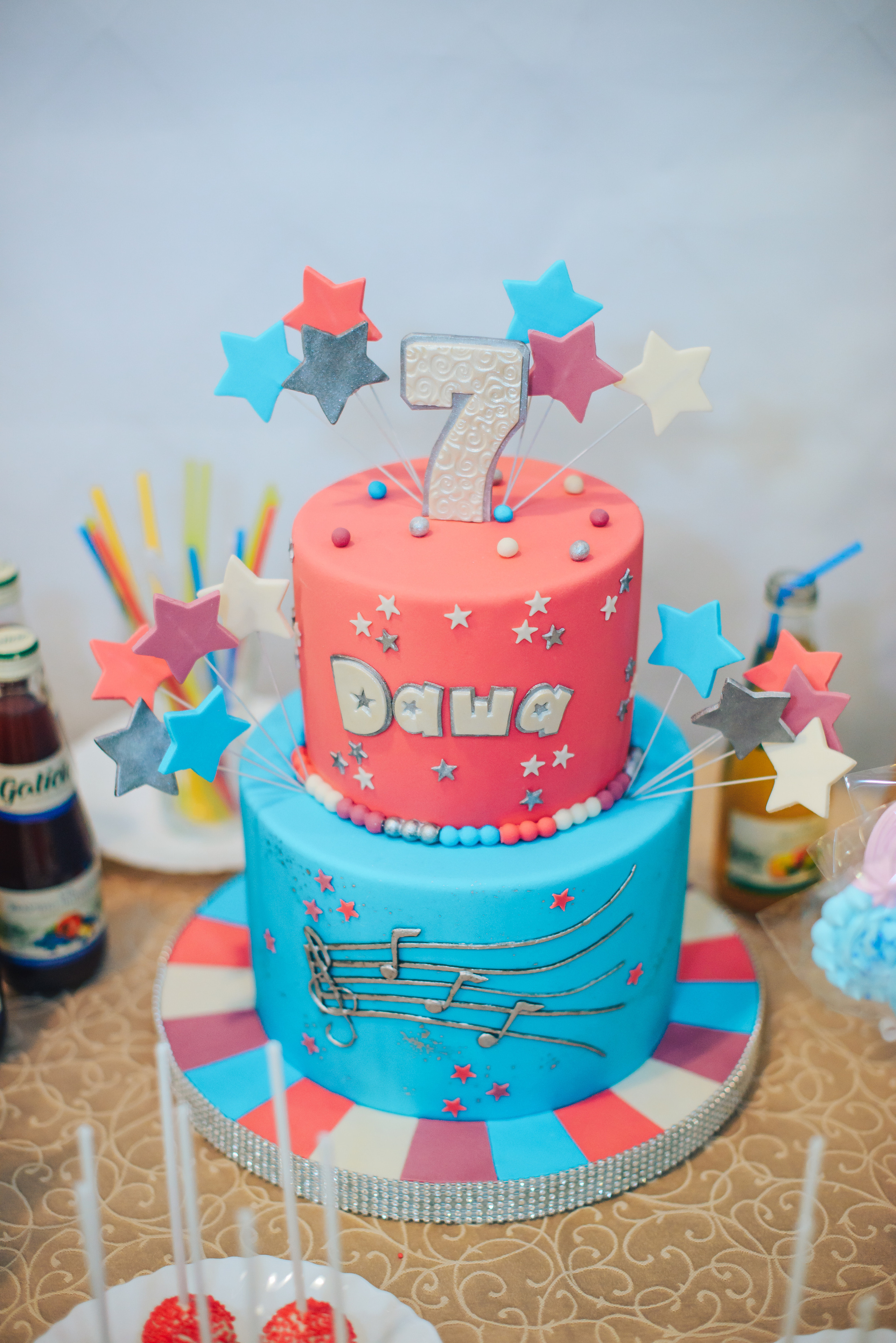 Partying hard. Photographer in London Daria Agafonova