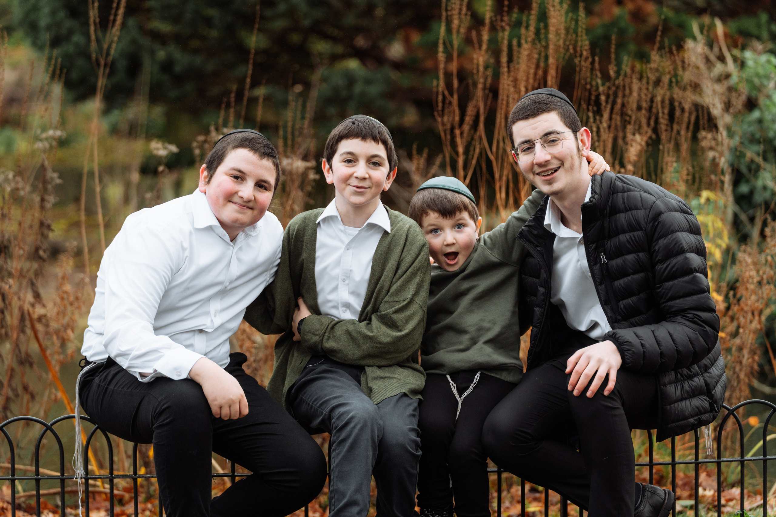 Big family — big love. Photographer in London Daria Agafonova