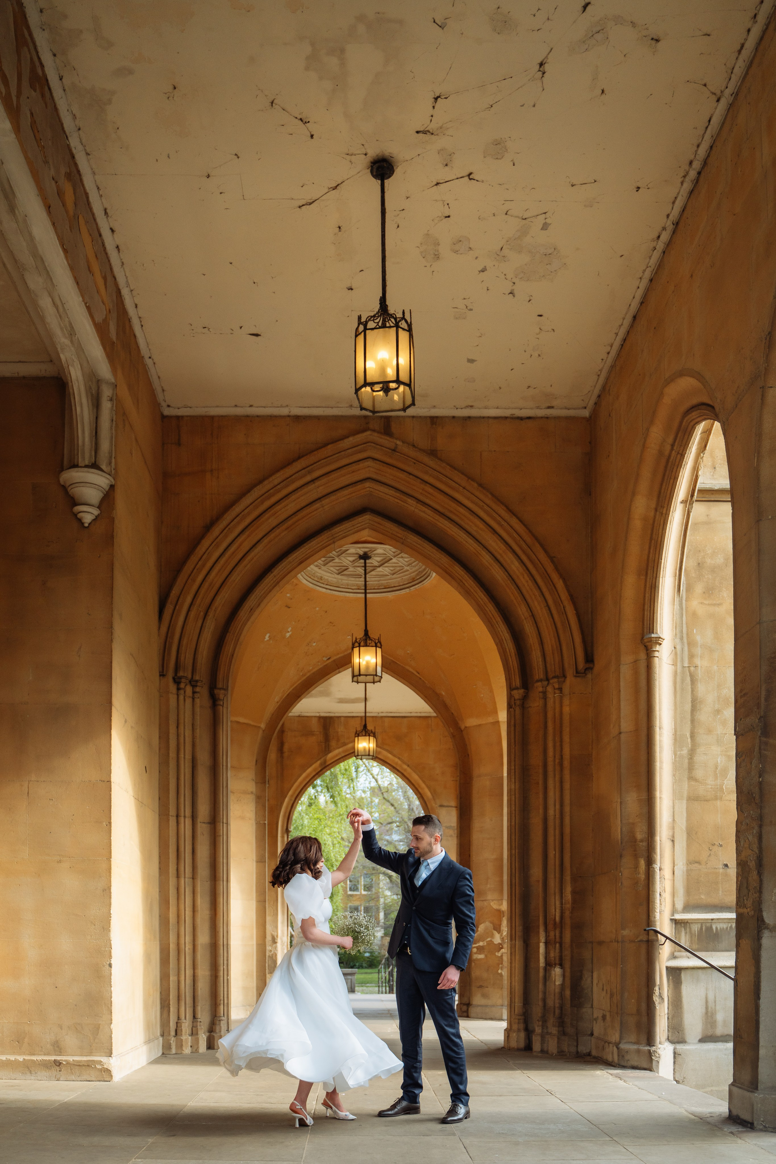 Kensington and Chelsea Register Office. Mia and Vlad. Photographer in London Daria Agafonova