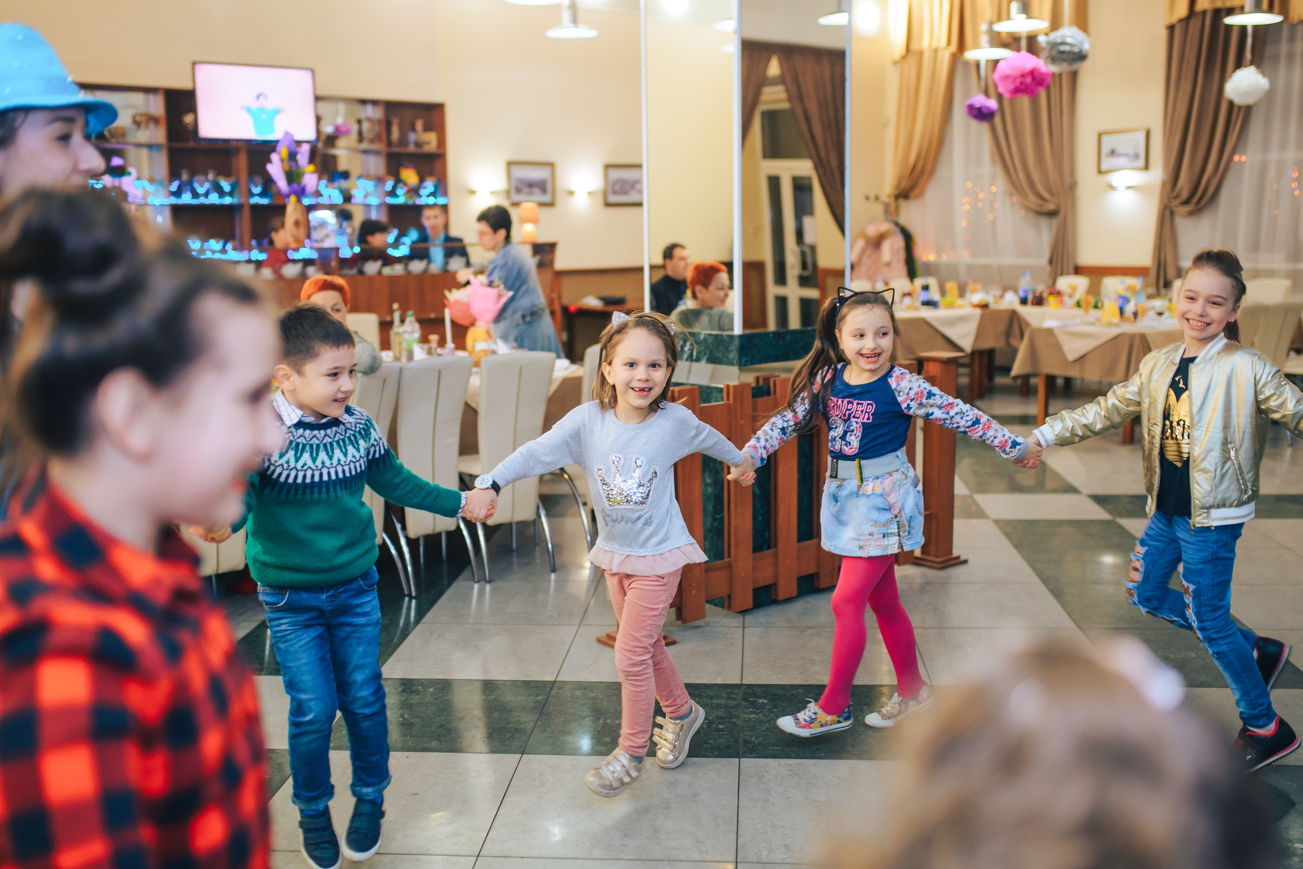 Partying hard. Photographer in London Daria Agafonova