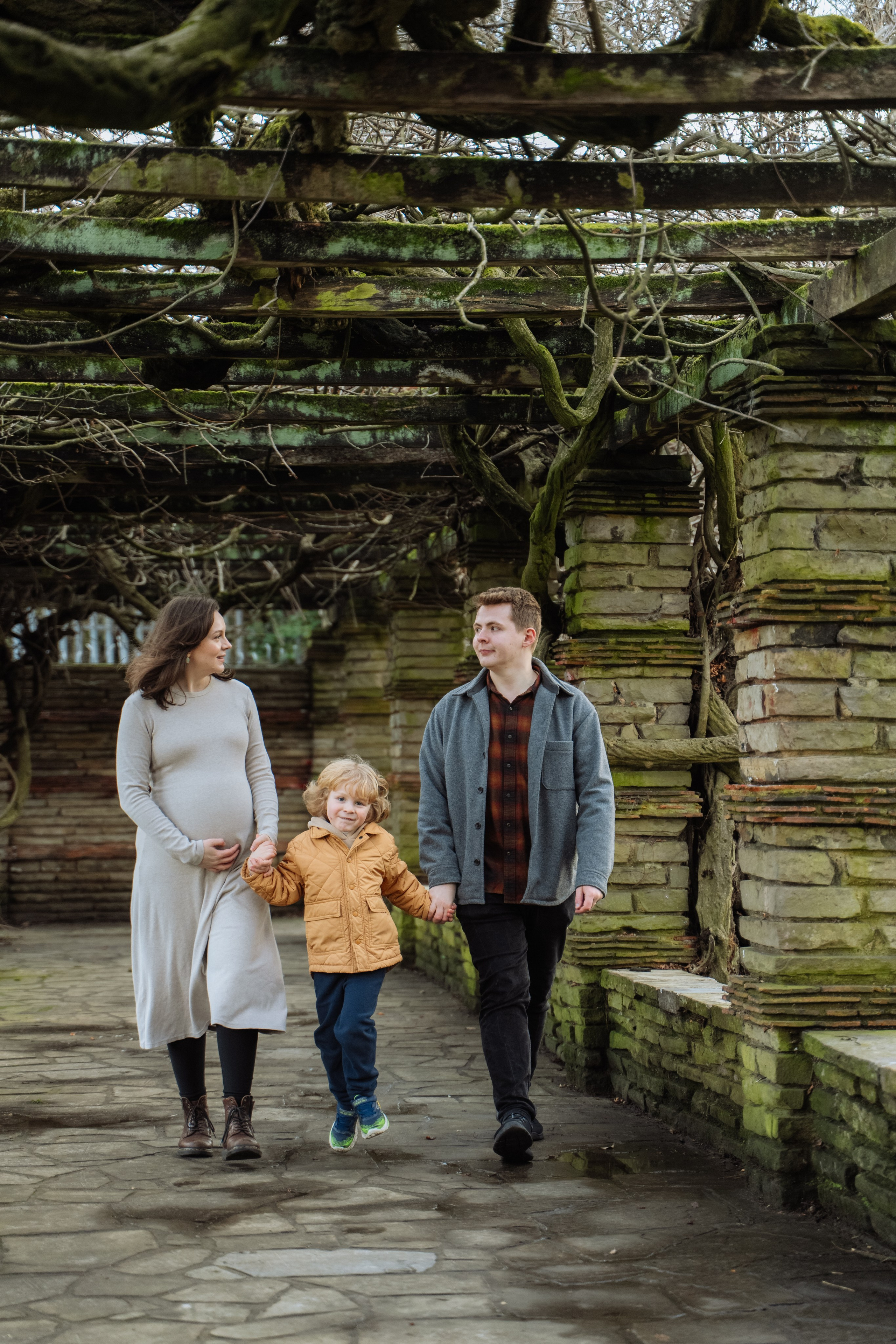 Sweet pregnancy. Photographer in London Daria Agafonova