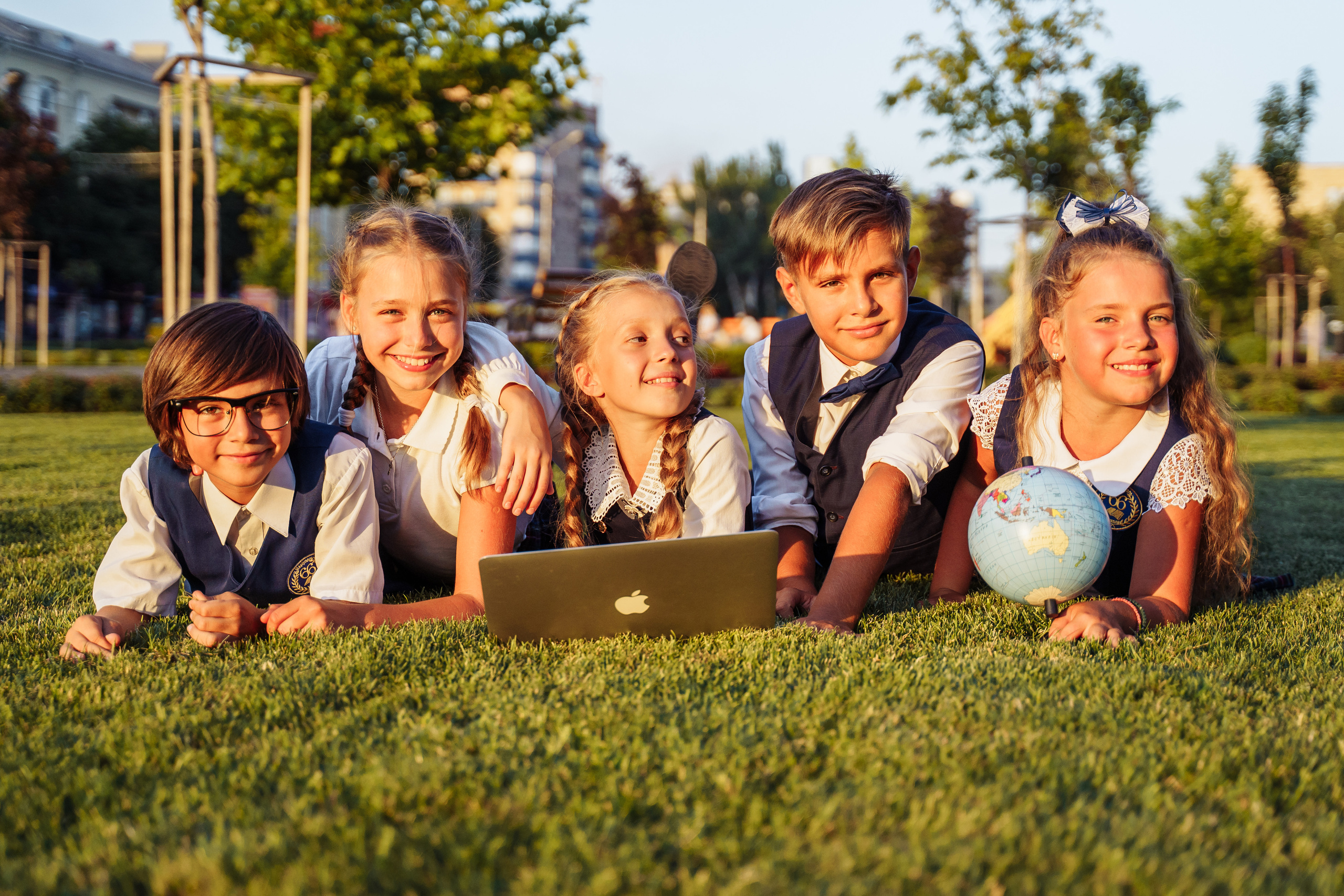 End of year portraits. School. Photographer in London Daria Agafonova