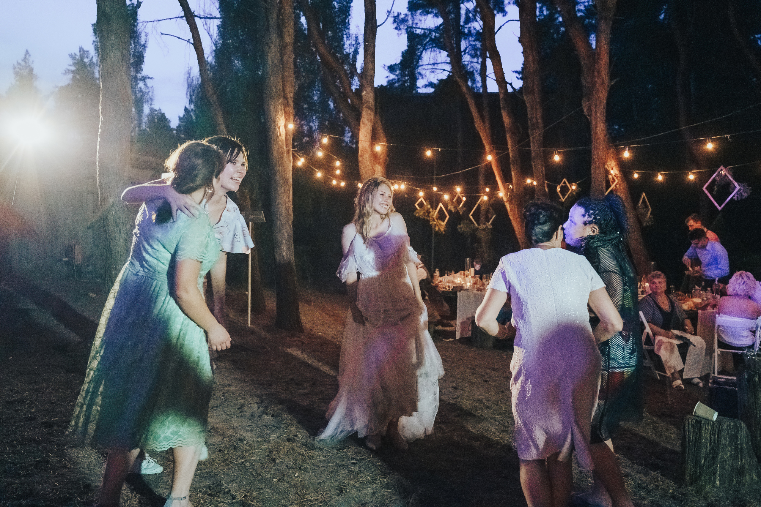 Forest wedding. Maria and Oleksandr. Photographer in London Daria Agafonova