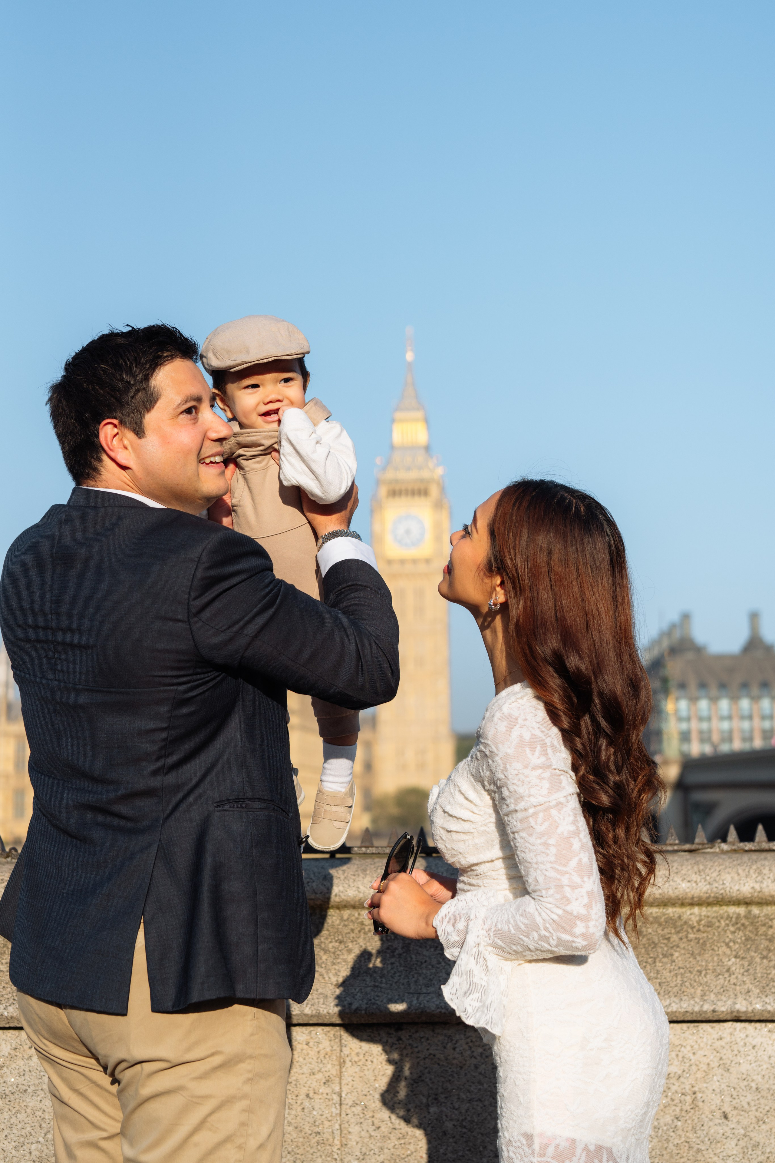 Early morning by the Big Ben. Photographer in London Daria Agafonova