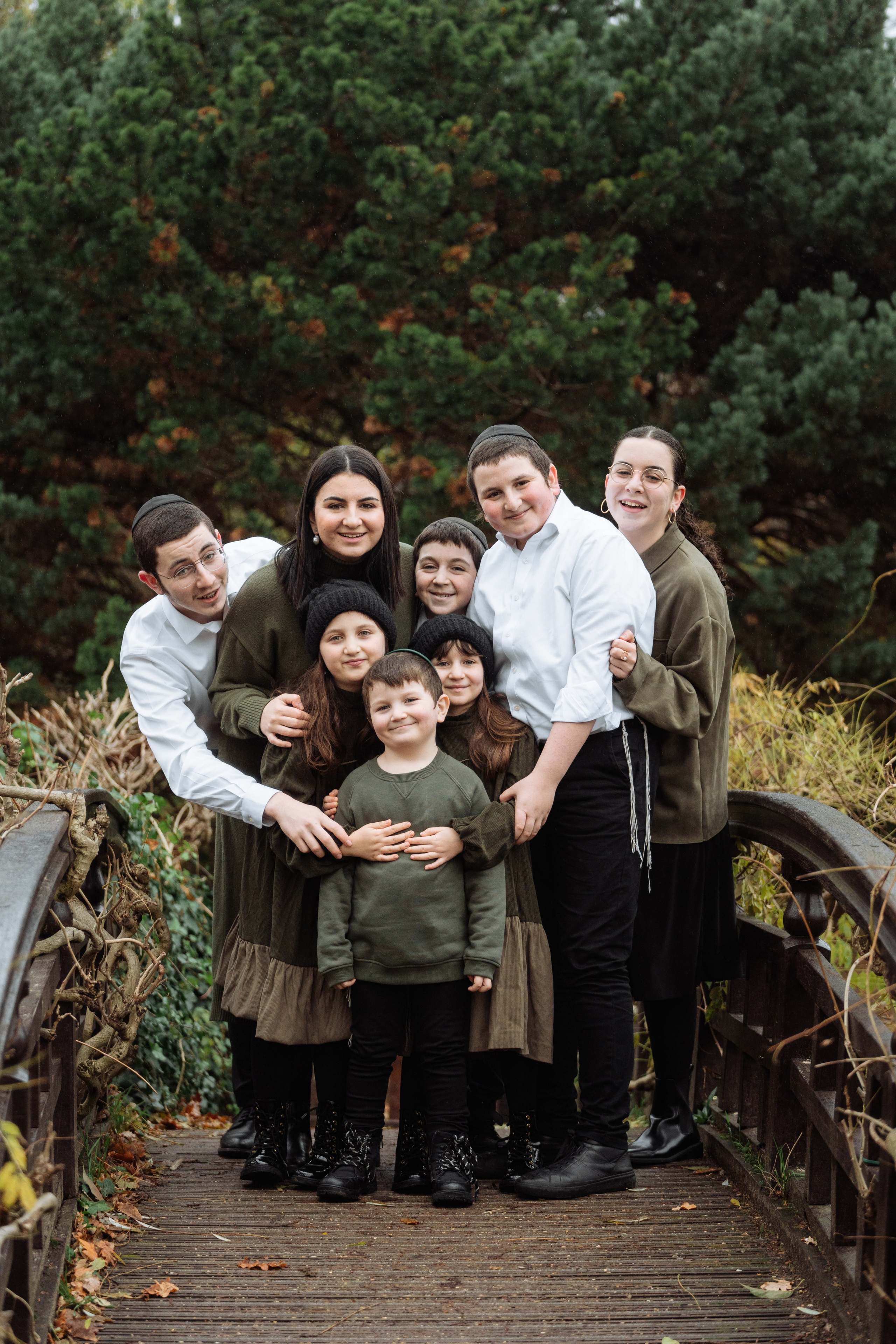 Big family — big love. Photographer in London Daria Agafonova