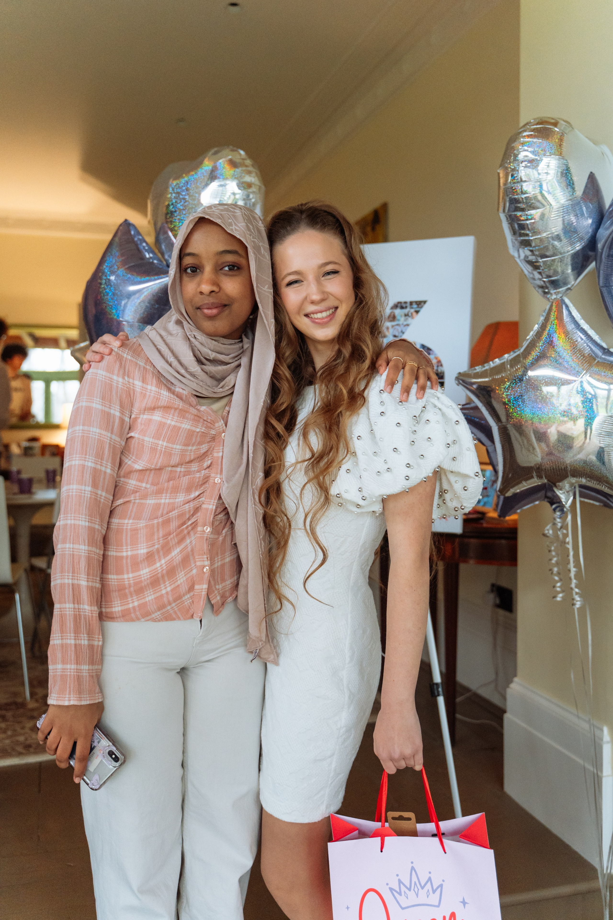 Home Birthday party. Photographer in London Daria Agafonova