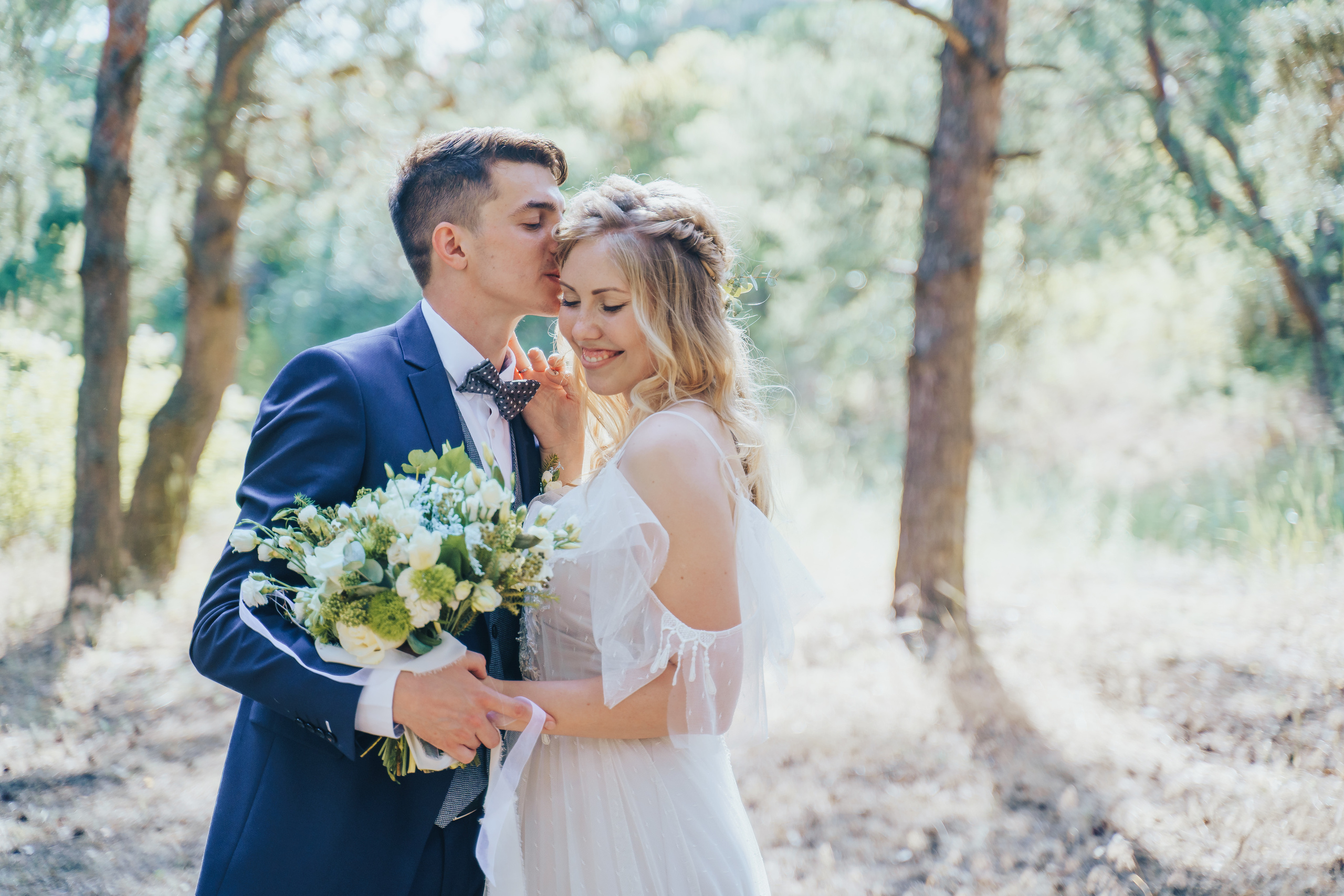 Forest wedding. Maria and Oleksandr. Photographer in London Daria Agafonova