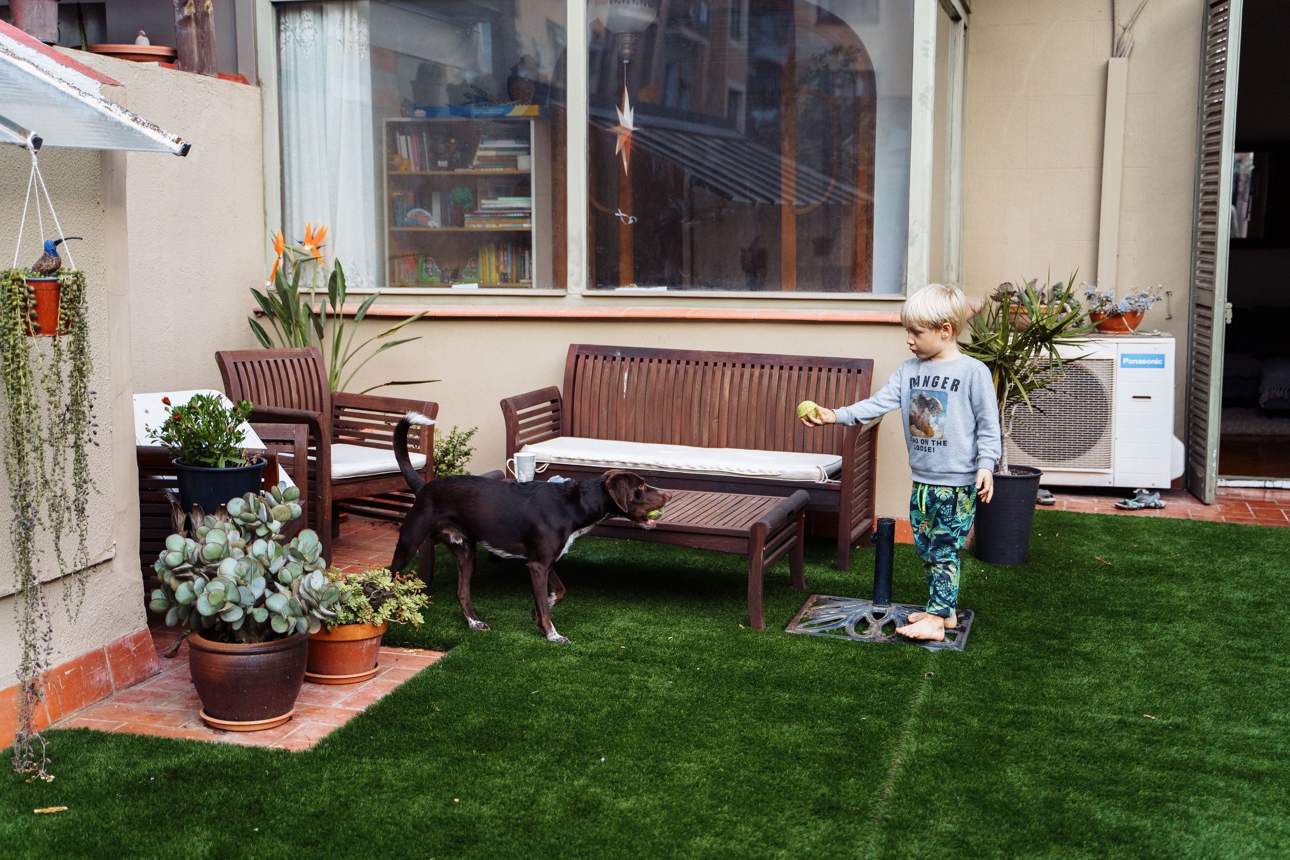 Home shooting. Photographer in London Daria Agafonova