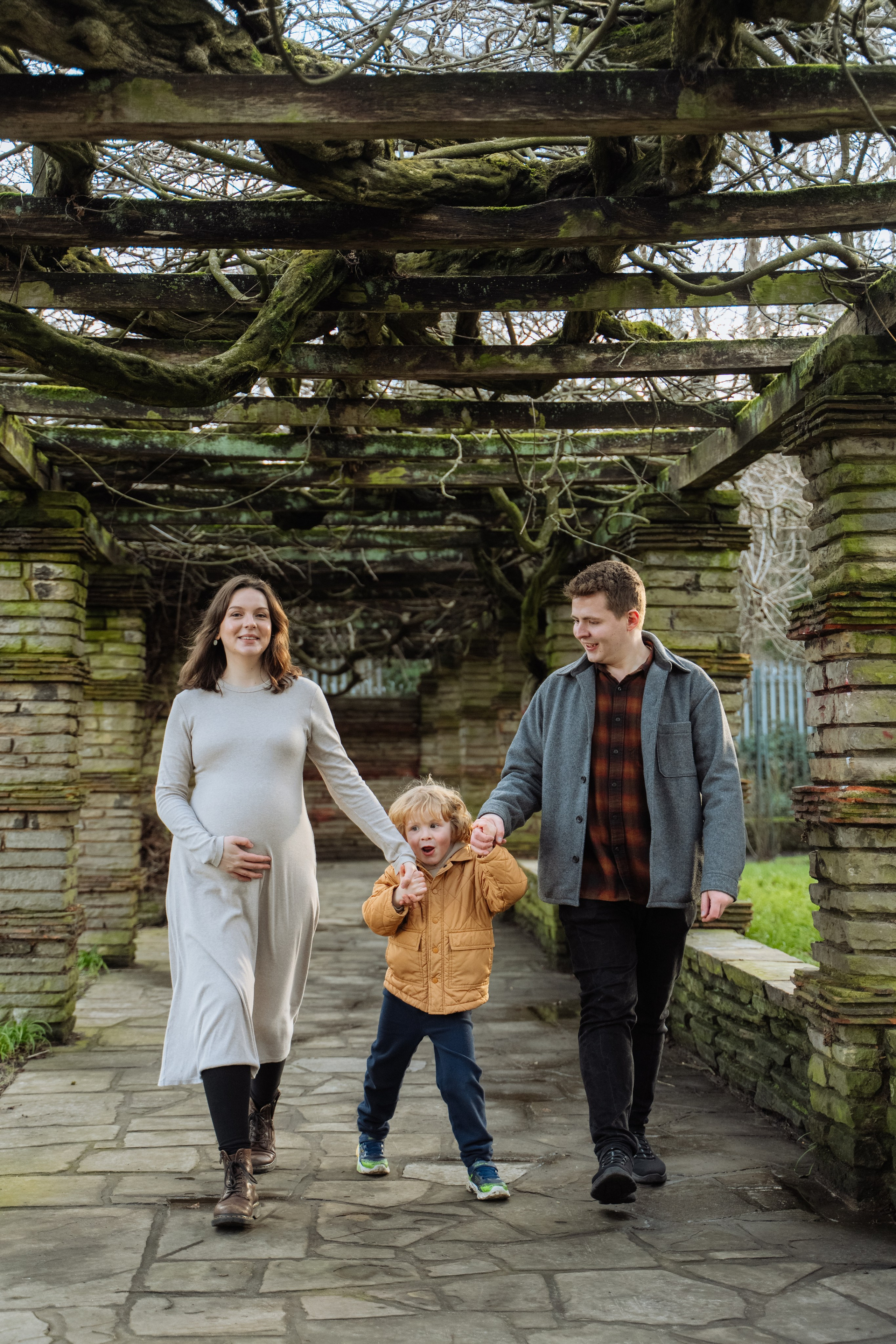 Sweet pregnancy. Photographer in London Daria Agafonova