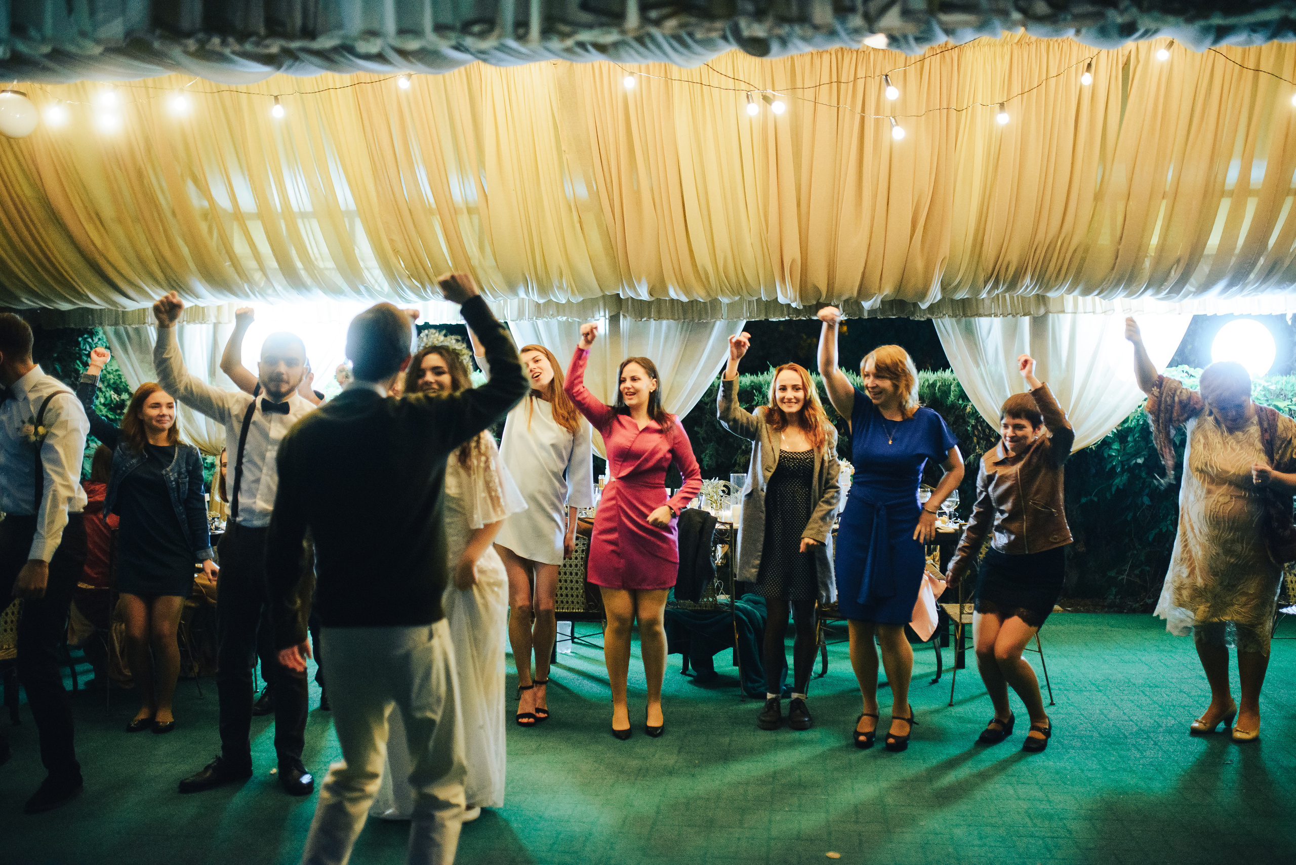 Outdoor wedding. Tanya and Vasya. Photographer in London Daria Agafonova