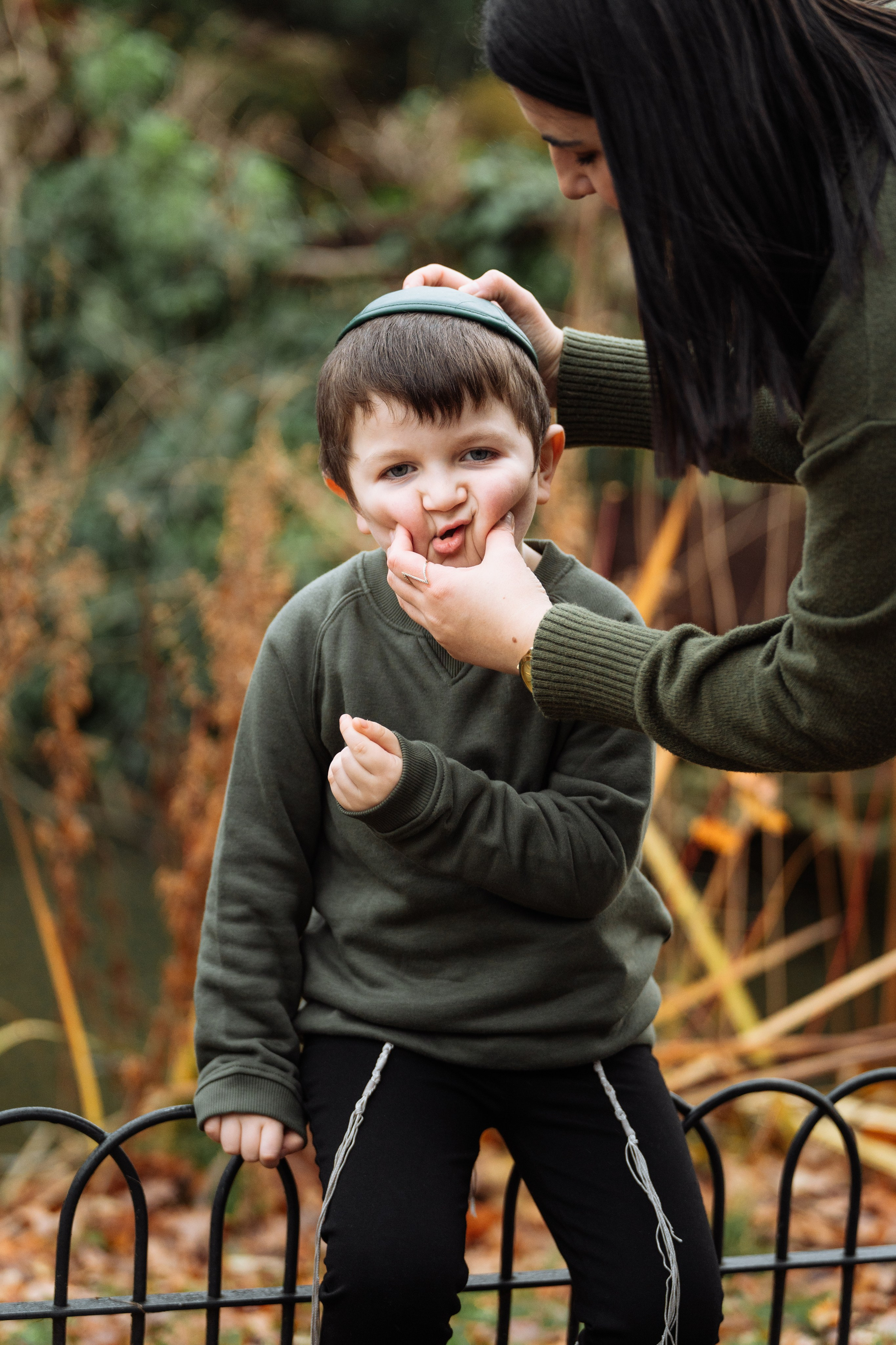 Big family — big love. Photographer in London Daria Agafonova