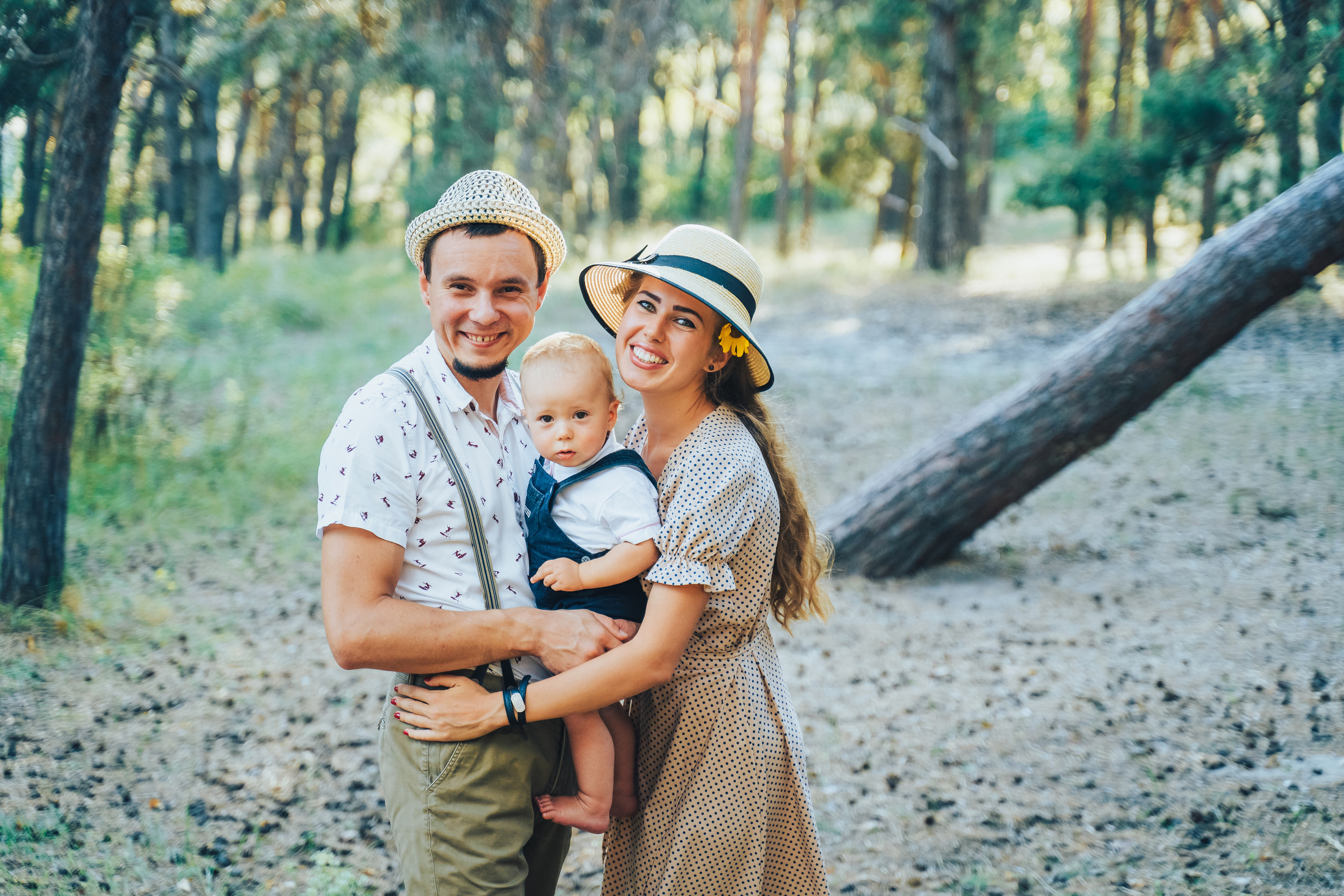 Family is where love grows. Photographer in London Daria Agafonova
