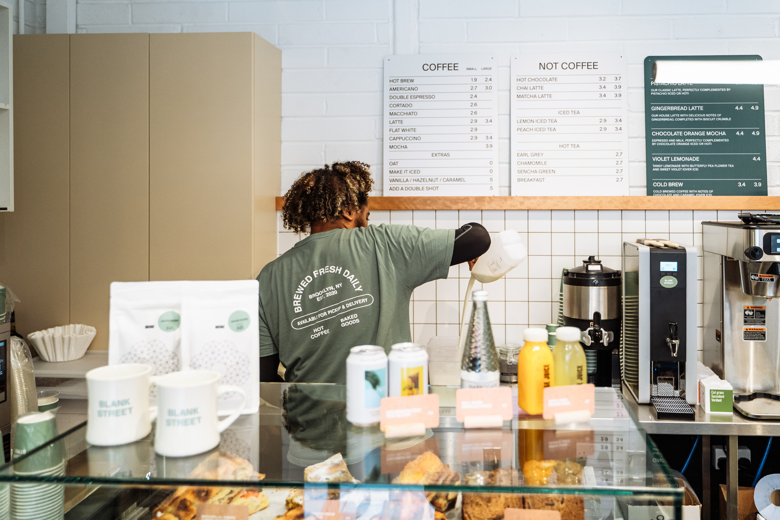 “Blank street” cafe opening. London. Photographer in London Daria Agafonova