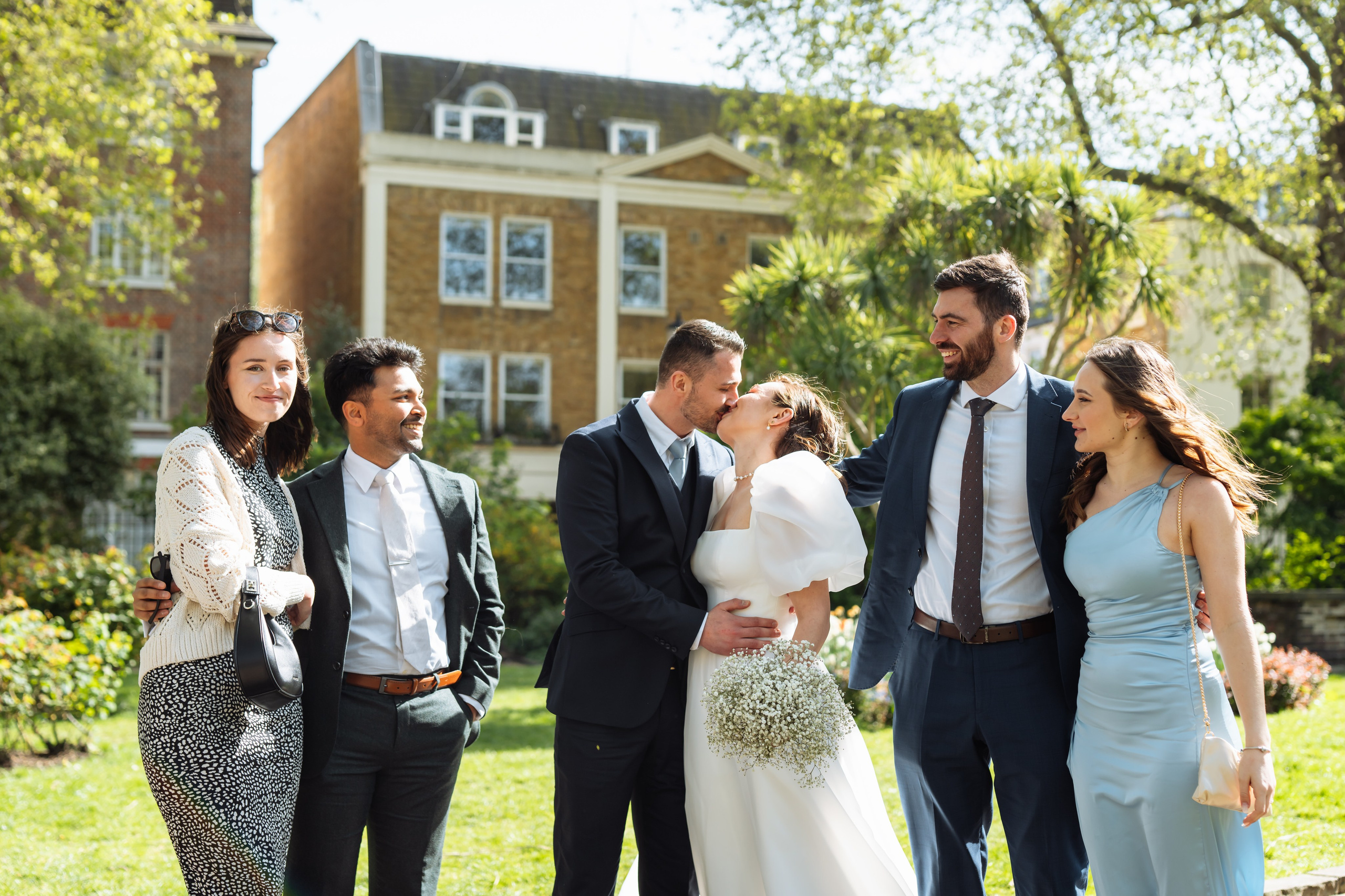Kensington and Chelsea Register Office. Mia and Vlad. Photographer in London Daria Agafonova