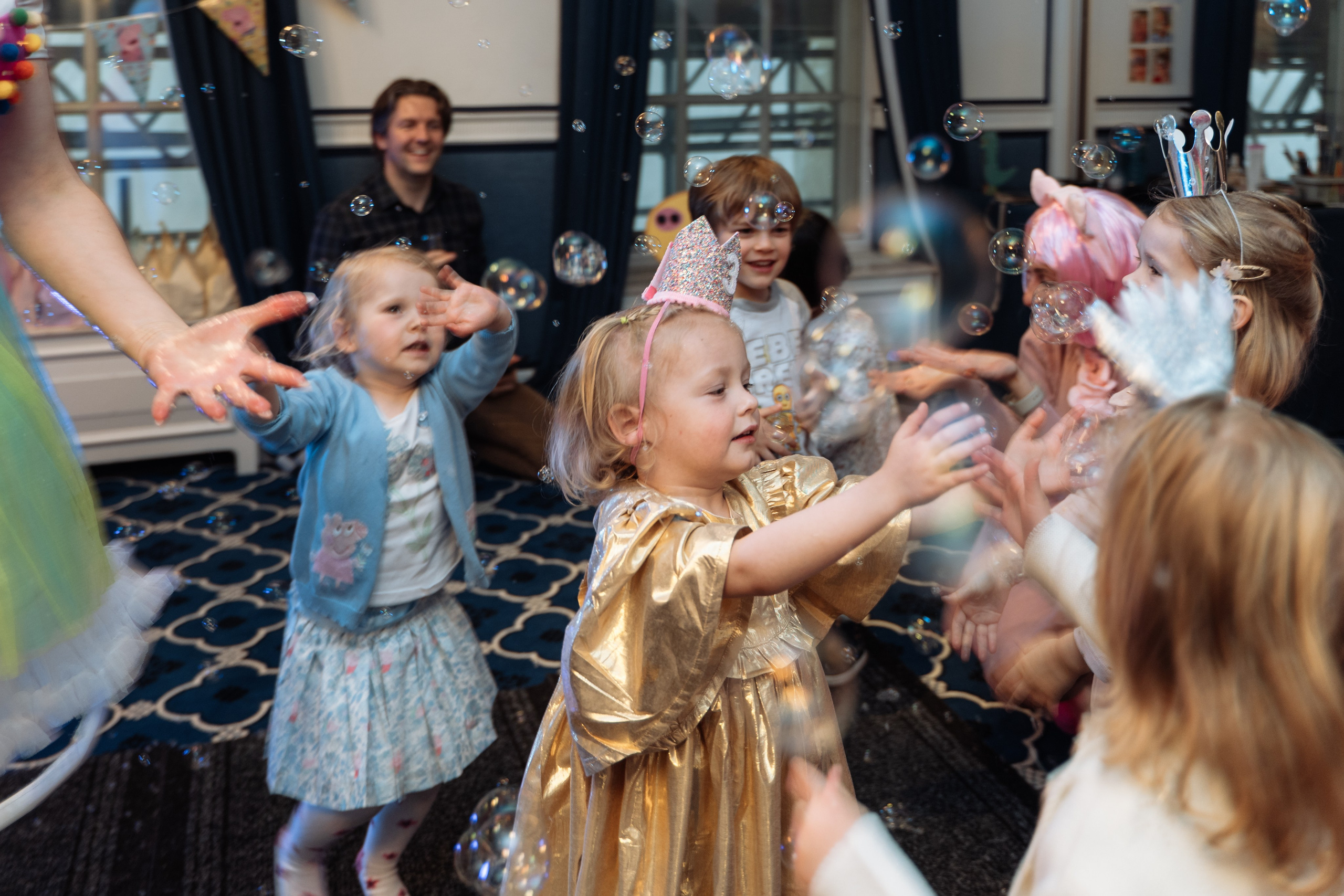 Peppa Pig Birthday party. Photographer in London Daria Agafonova