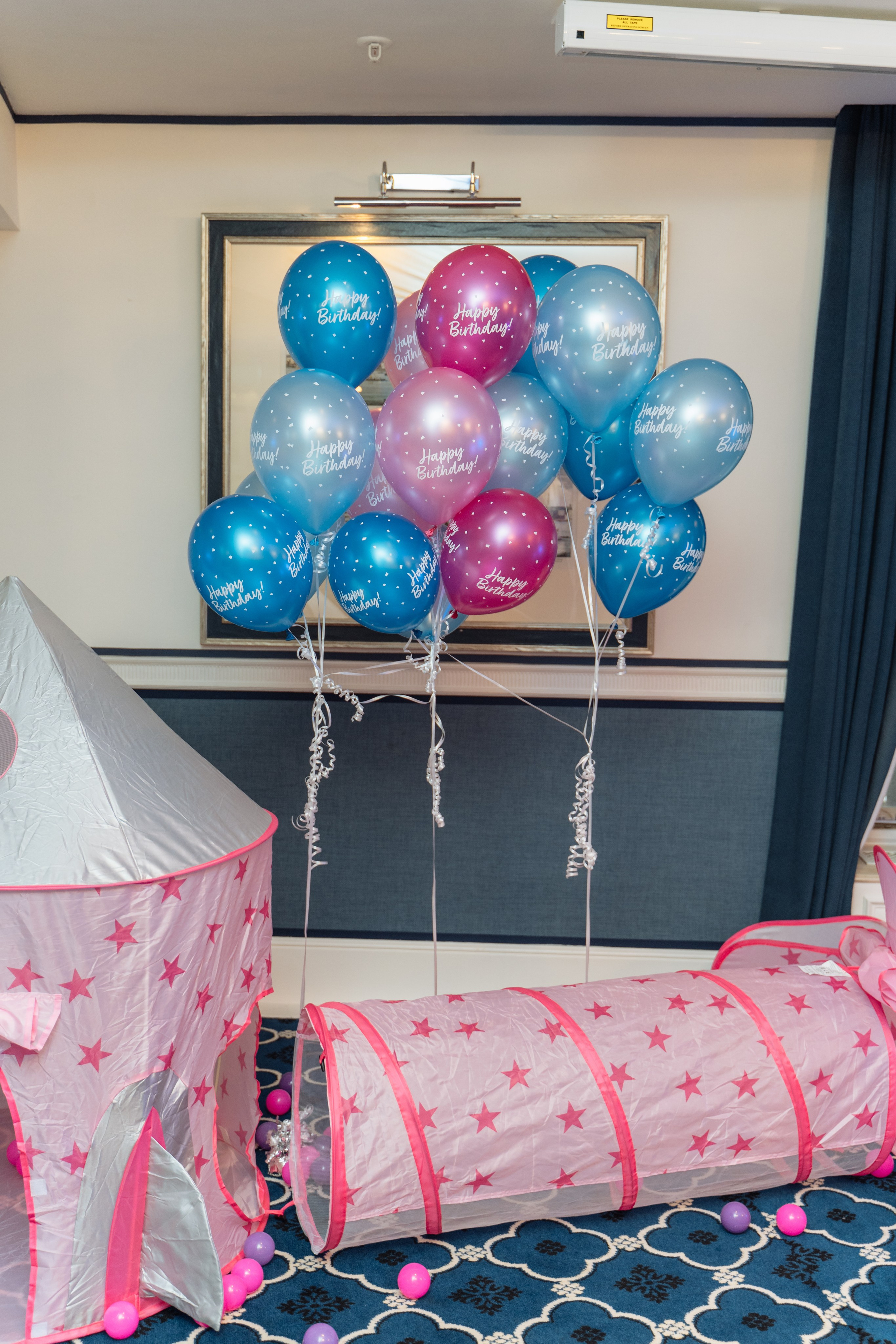 Peppa Pig Birthday party. Photographer in London Daria Agafonova