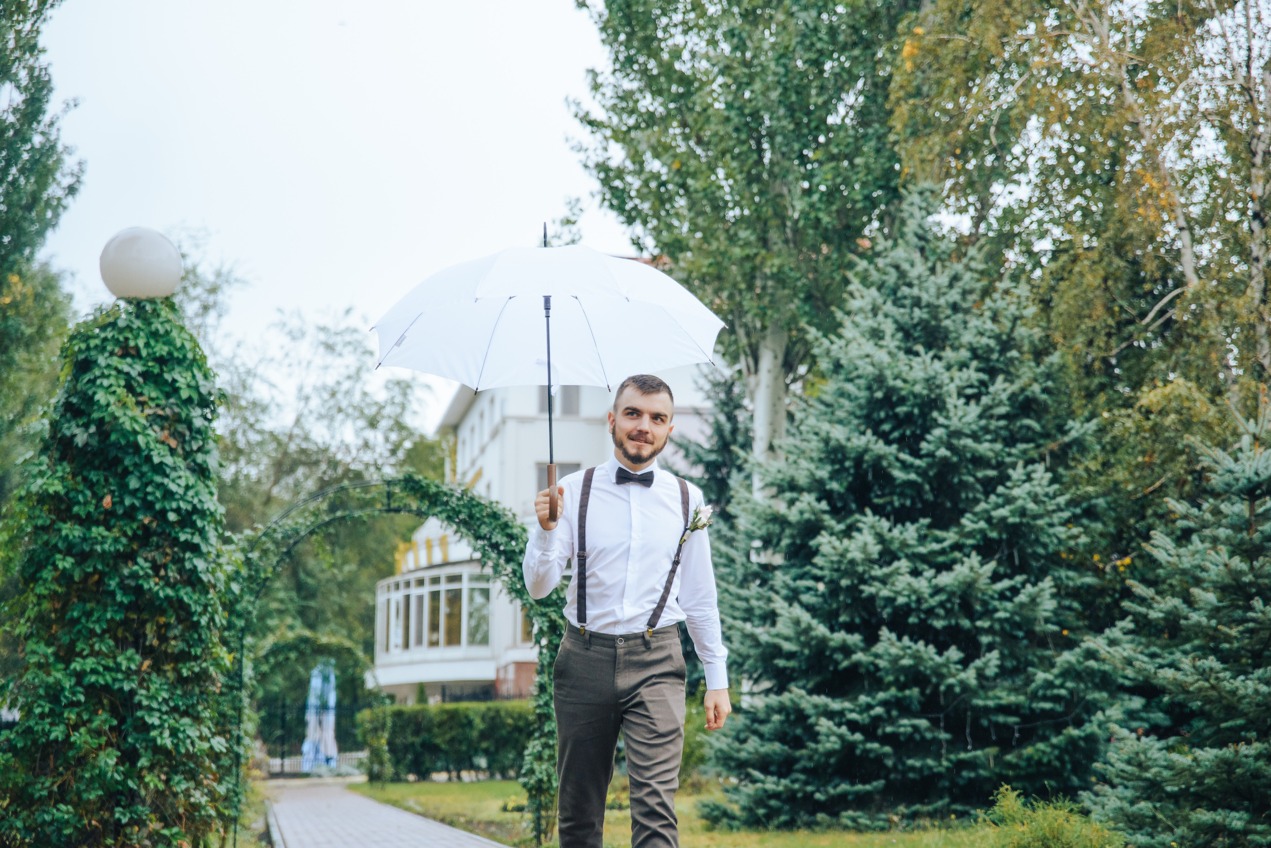 Outdoor wedding. Tanya and Vasya. Photographer in London Daria Agafonova