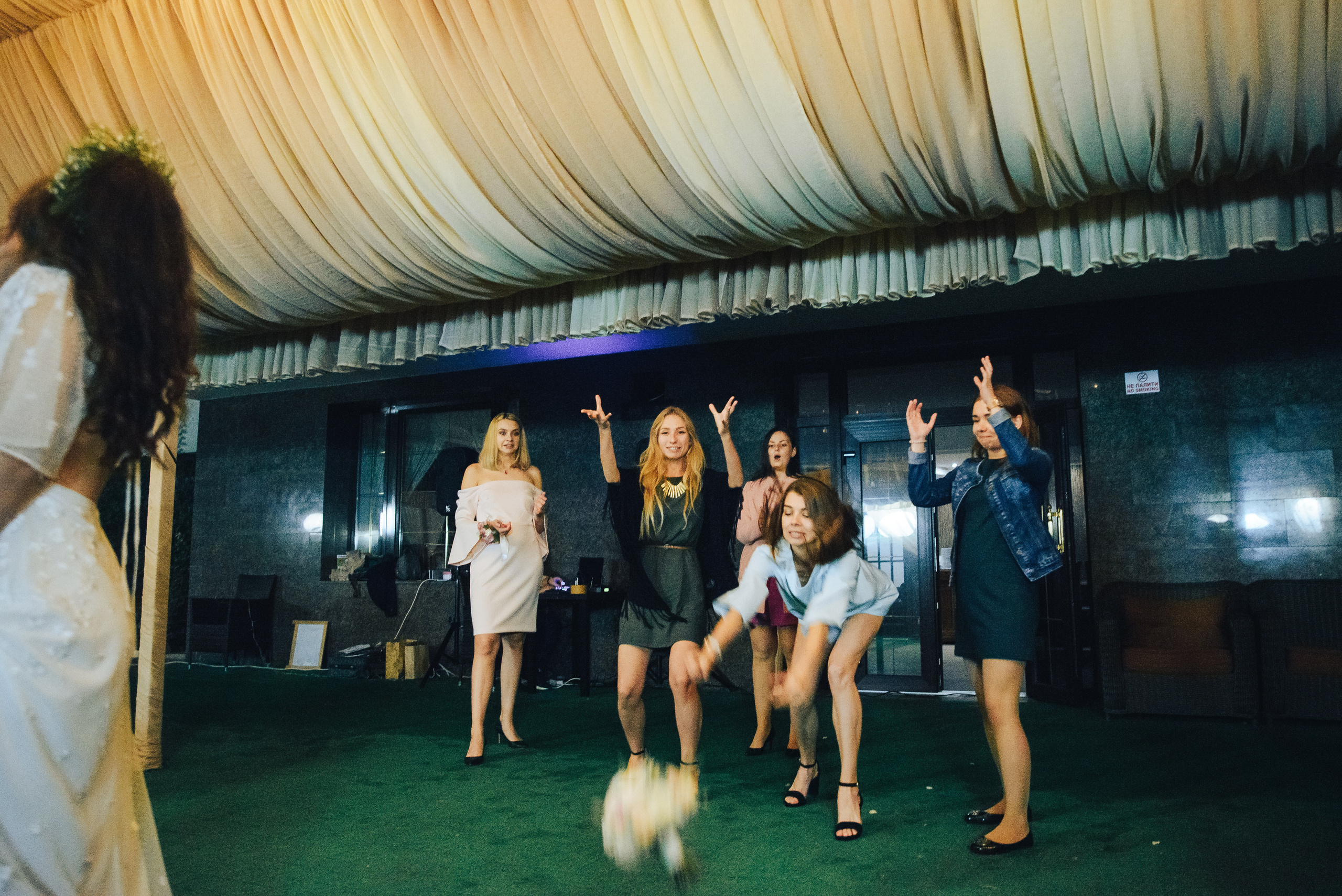 Outdoor wedding. Tanya and Vasya. Photographer in London Daria Agafonova