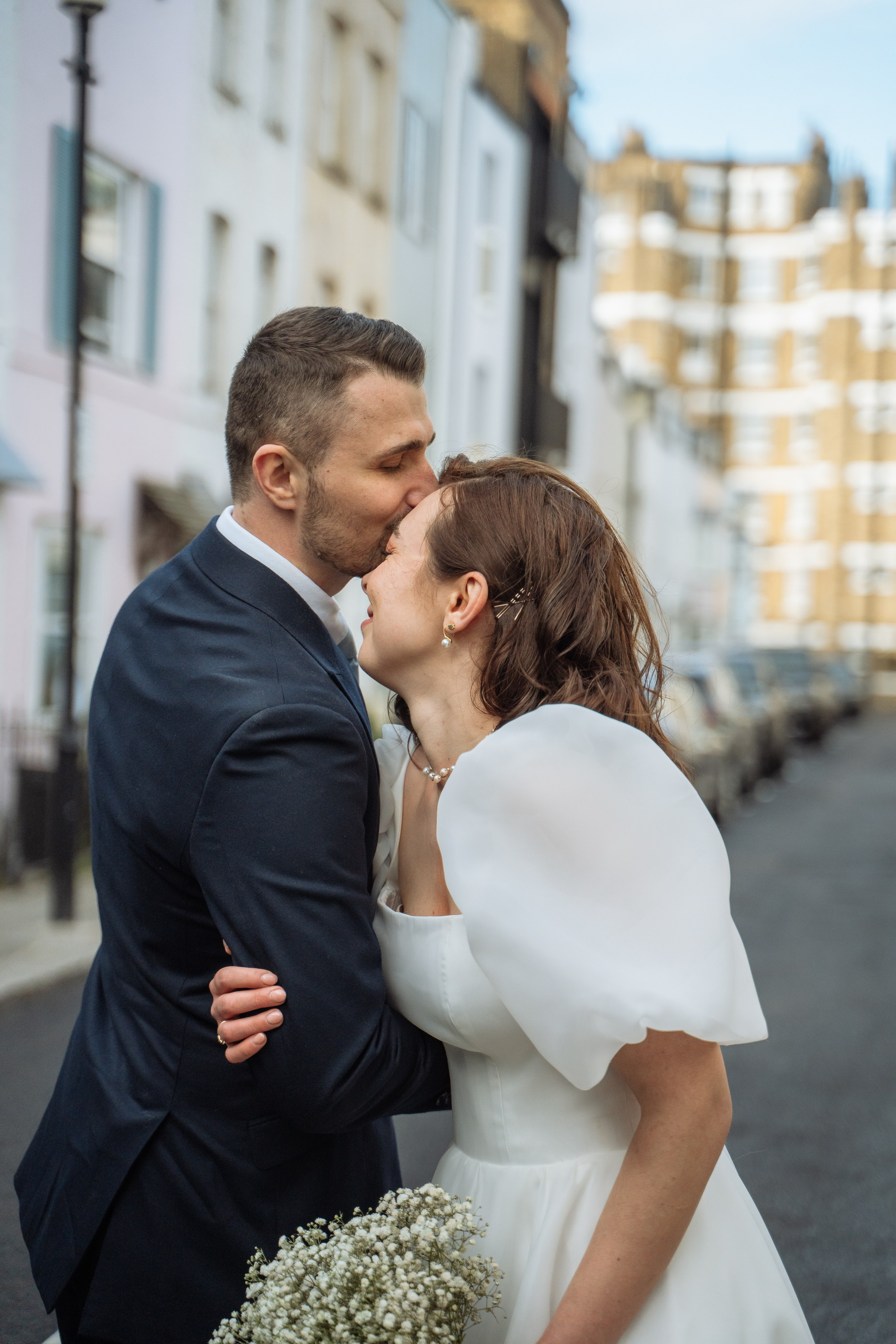 Kensington and Chelsea Register Office. Mia and Vlad. Photographer in London Daria Agafonova