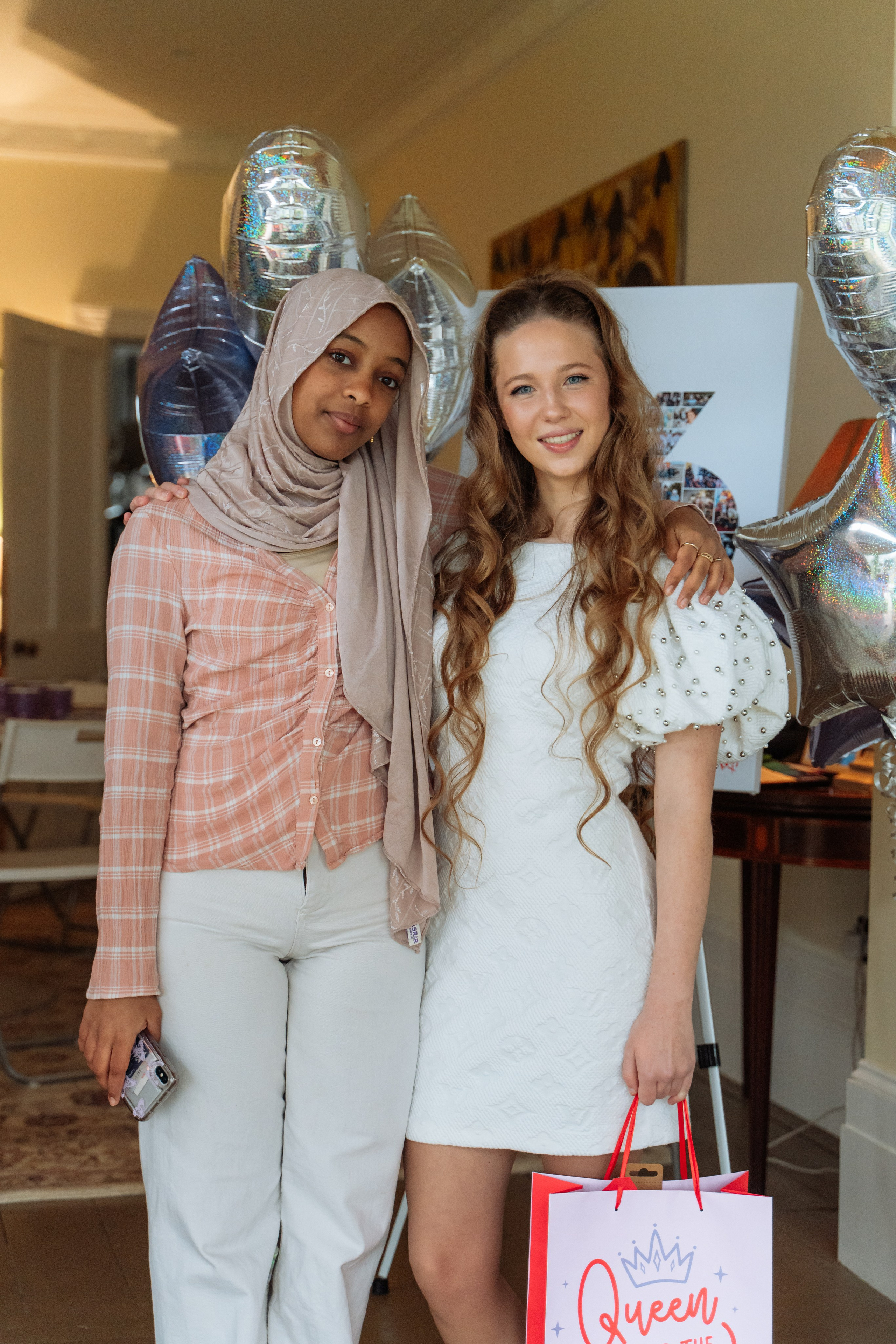 Home Birthday party. Photographer in London Daria Agafonova