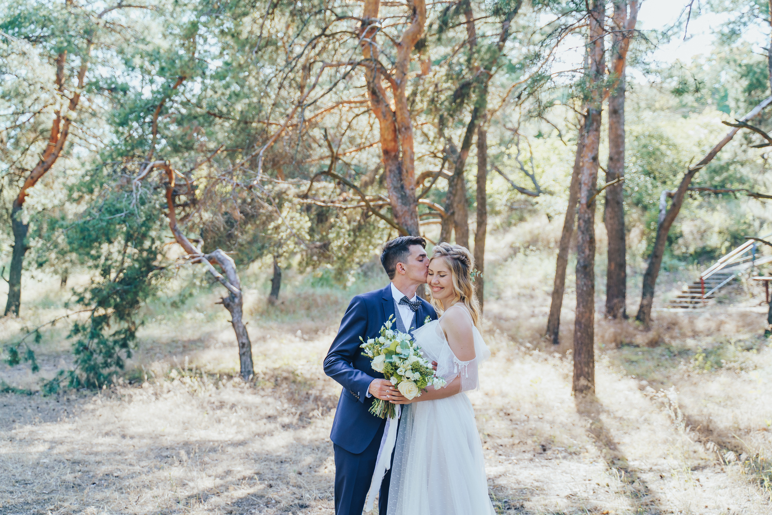 Forest wedding. Maria and Oleksandr. Photographer in London Daria Agafonova
