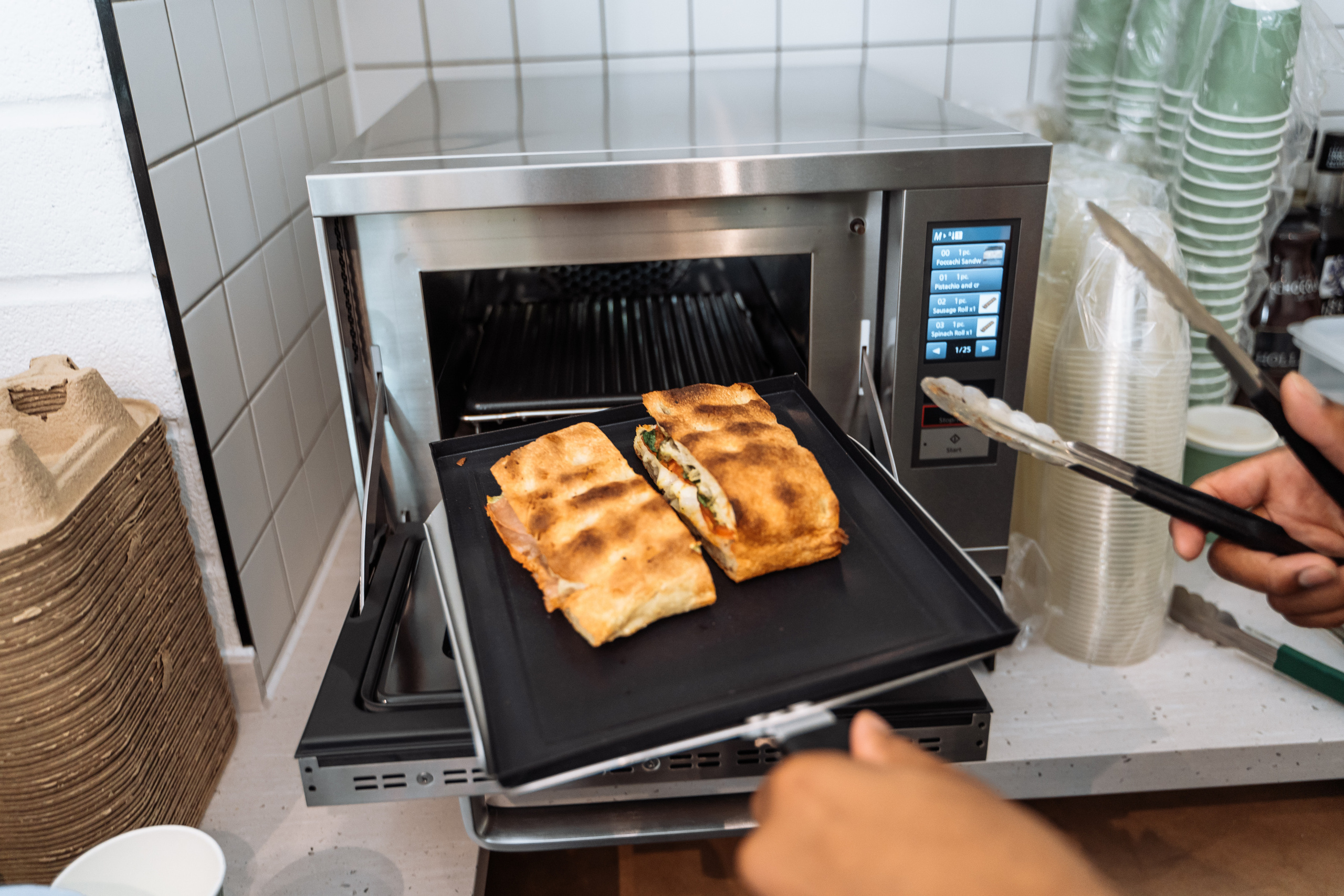 “Blank street” cafe opening. London. Photographer in London Daria Agafonova