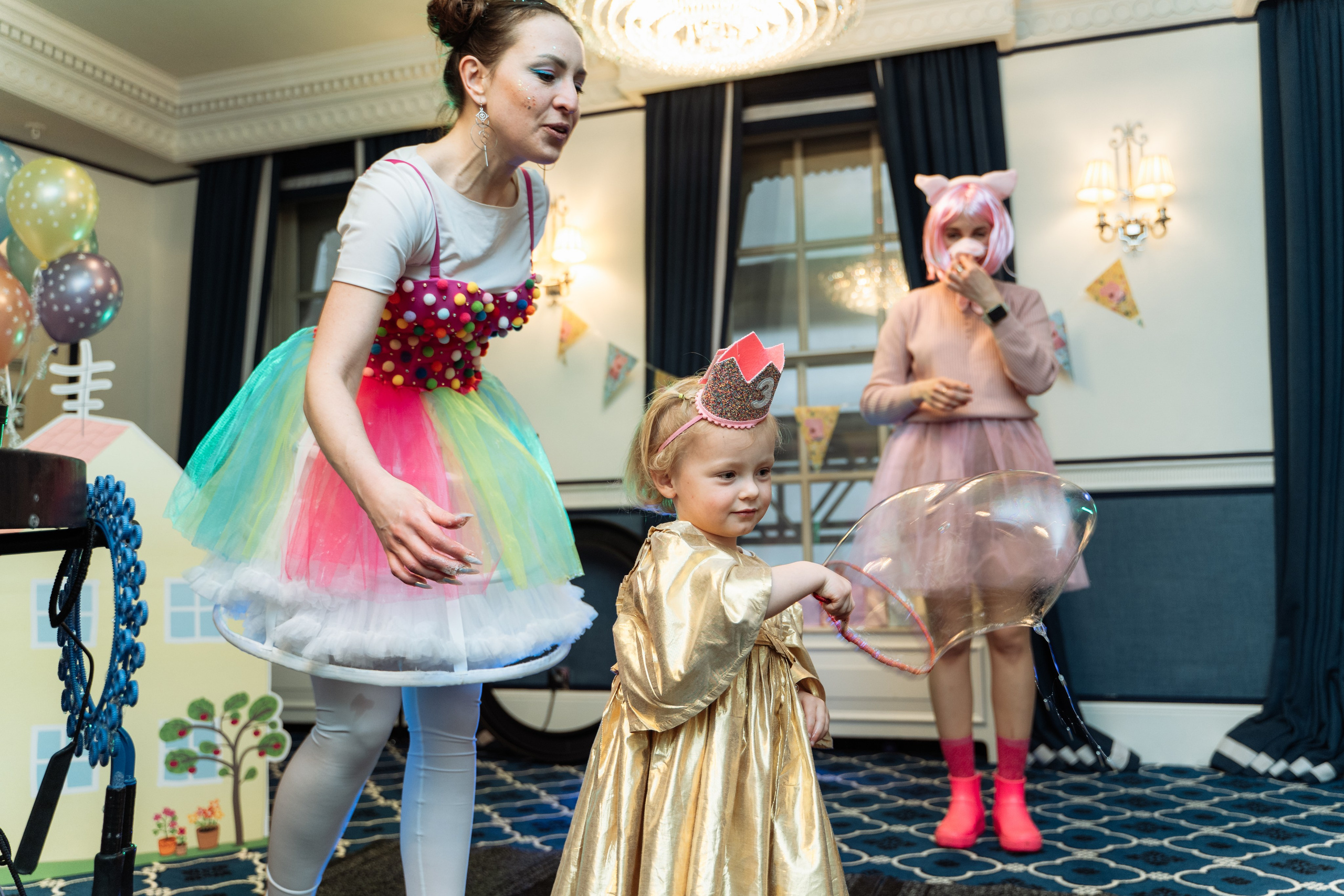 Peppa Pig Birthday party. Photographer in London Daria Agafonova