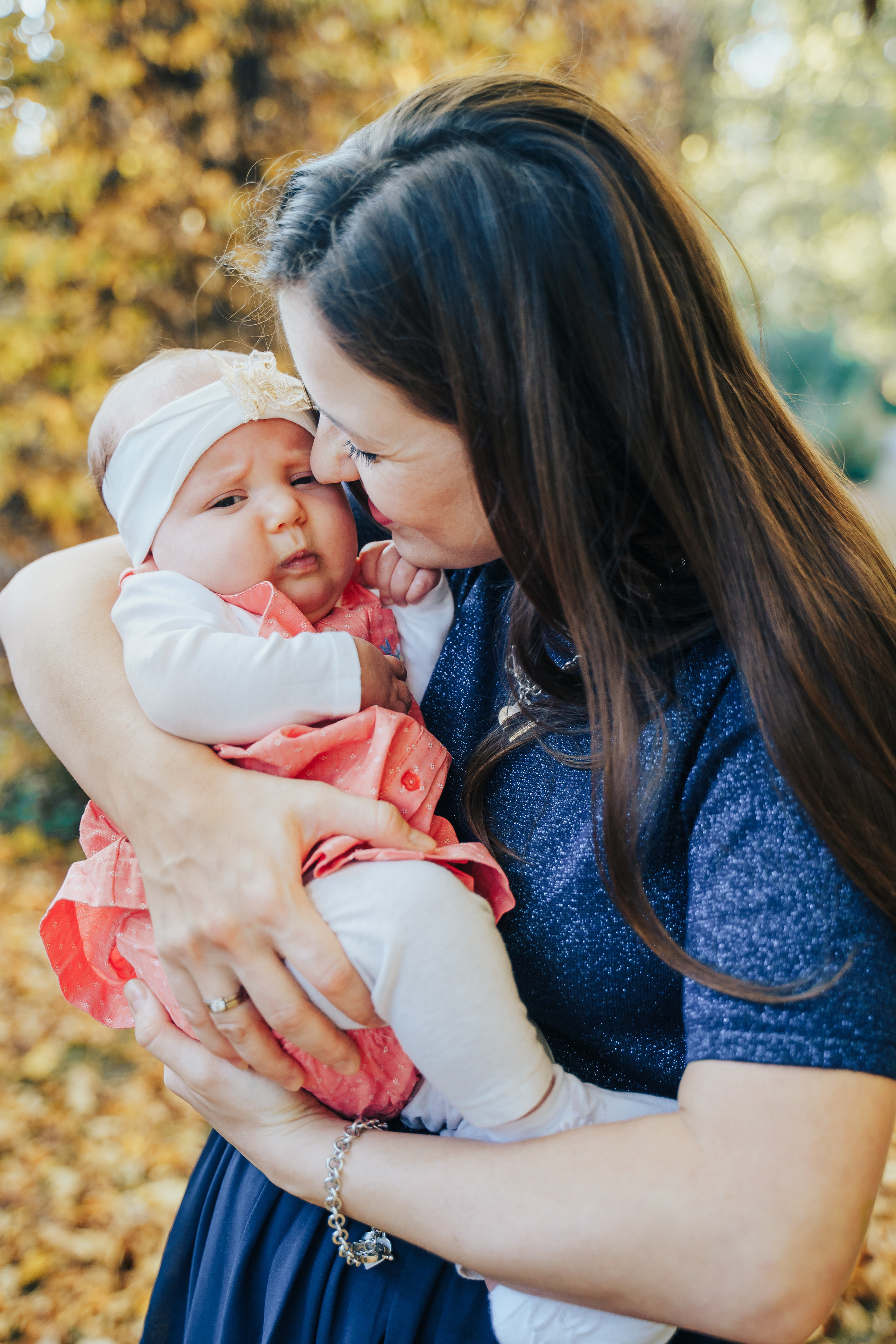 Family walking. Photographer in London Daria Agafonova