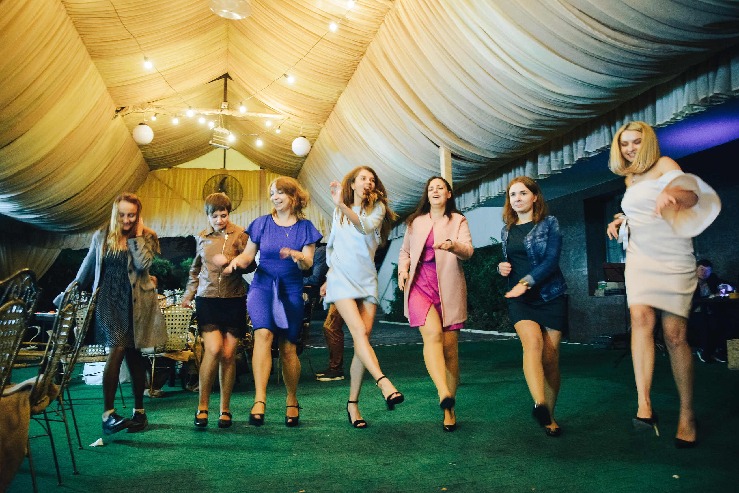 Outdoor wedding. Tanya and Vasya. Photographer in London Daria Agafonova