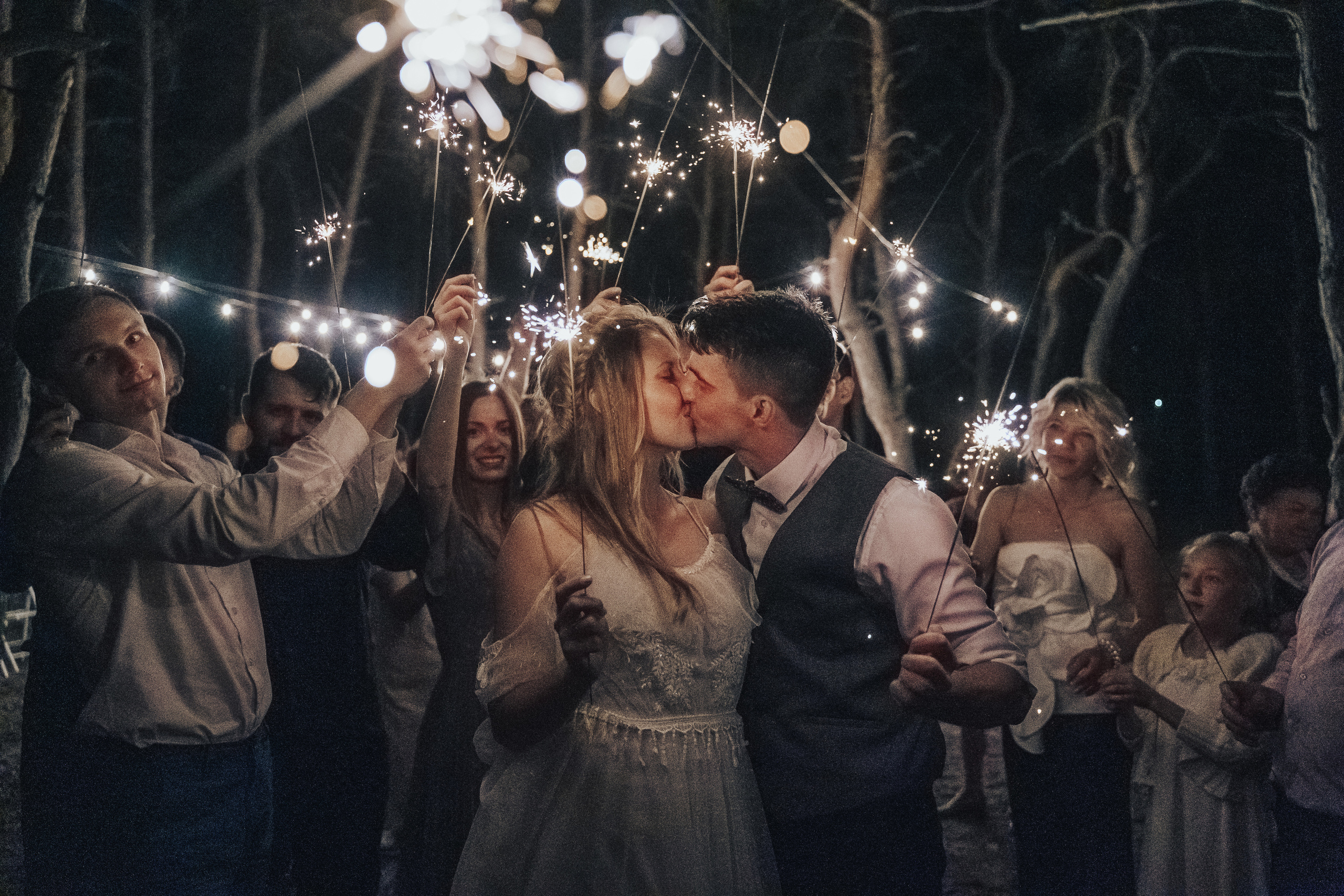 Forest wedding. Maria and Oleksandr. Photographer in London Daria Agafonova
