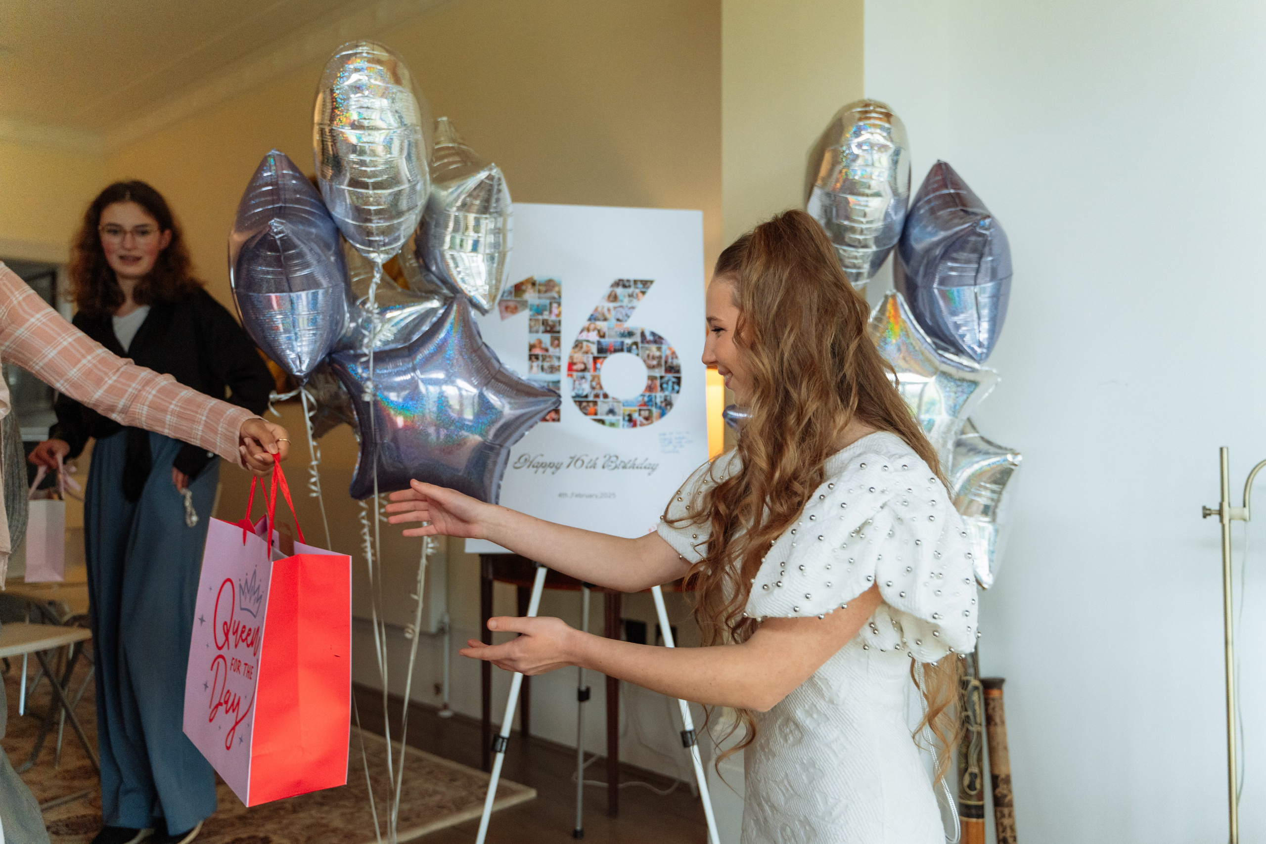 Home Birthday party. Photographer in London Daria Agafonova