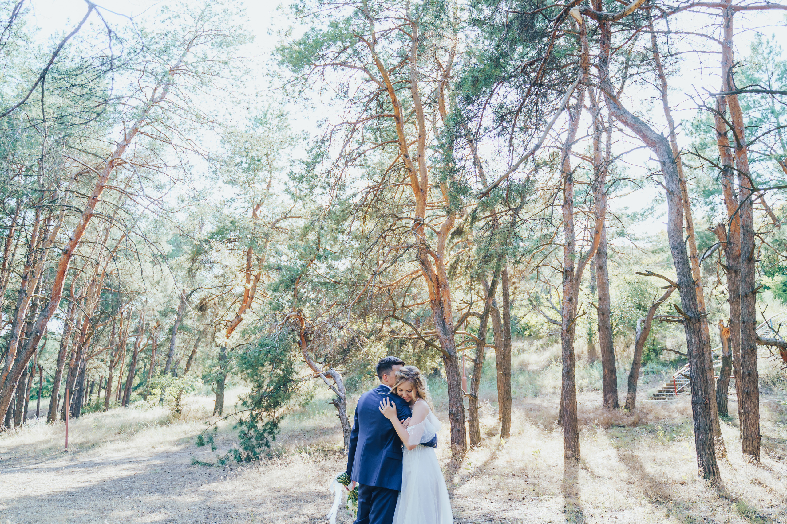 Forest wedding. Maria and Oleksandr. Photographer in London Daria Agafonova
