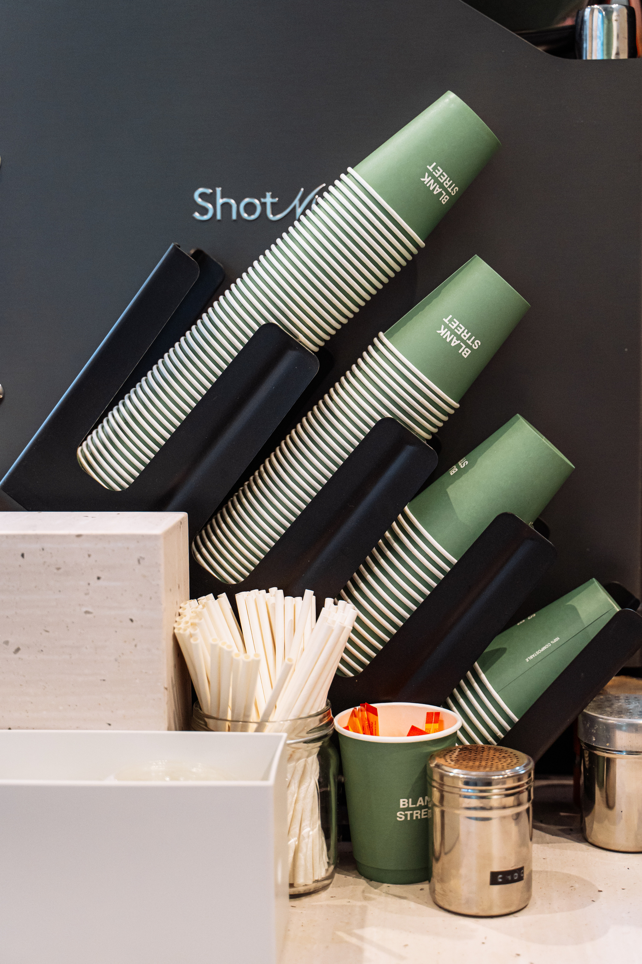 “Blank street” cafe opening. London. Photographer in London Daria Agafonova