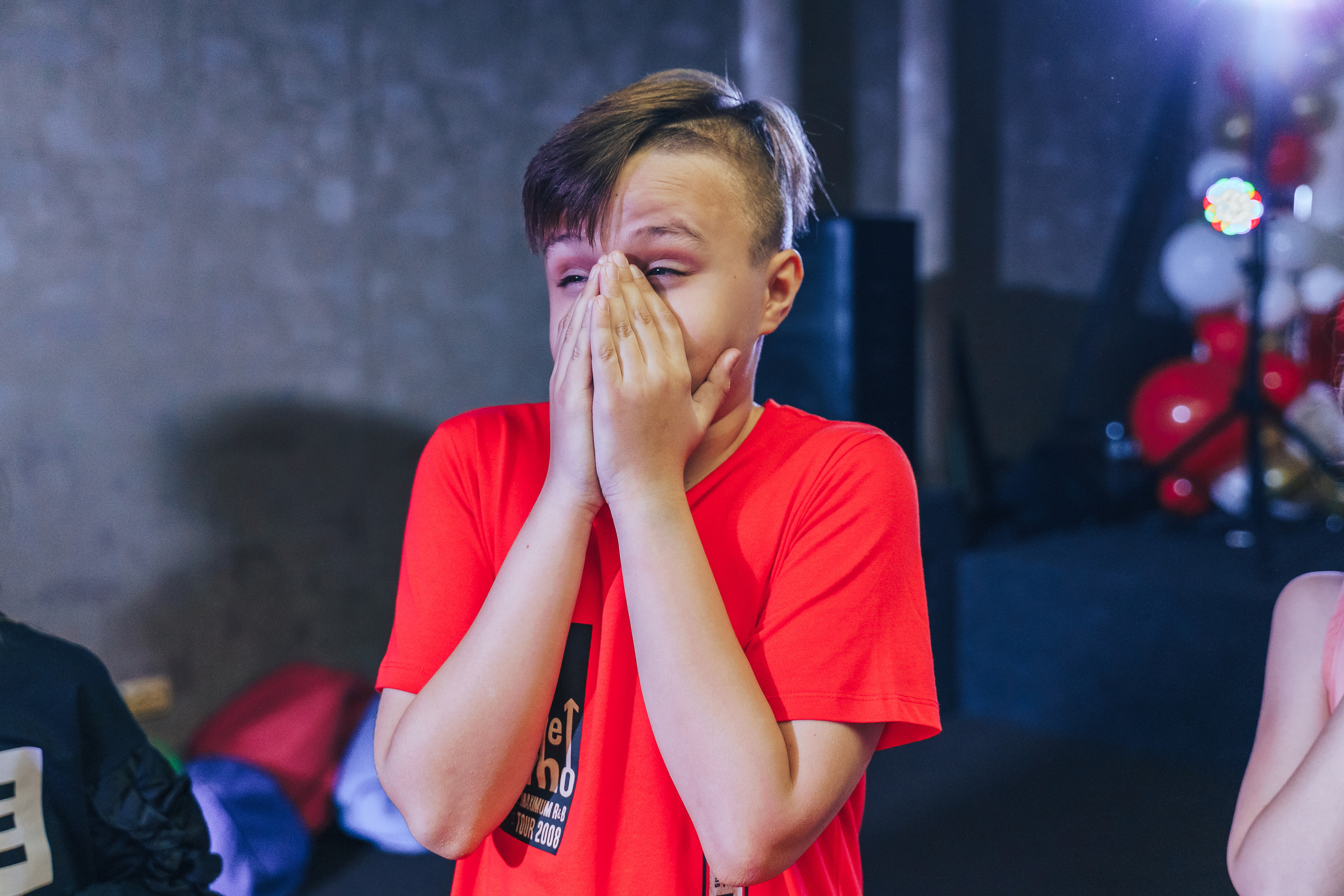Teenage birthday party in the entertainment center. Photographer in London Daria Agafonova