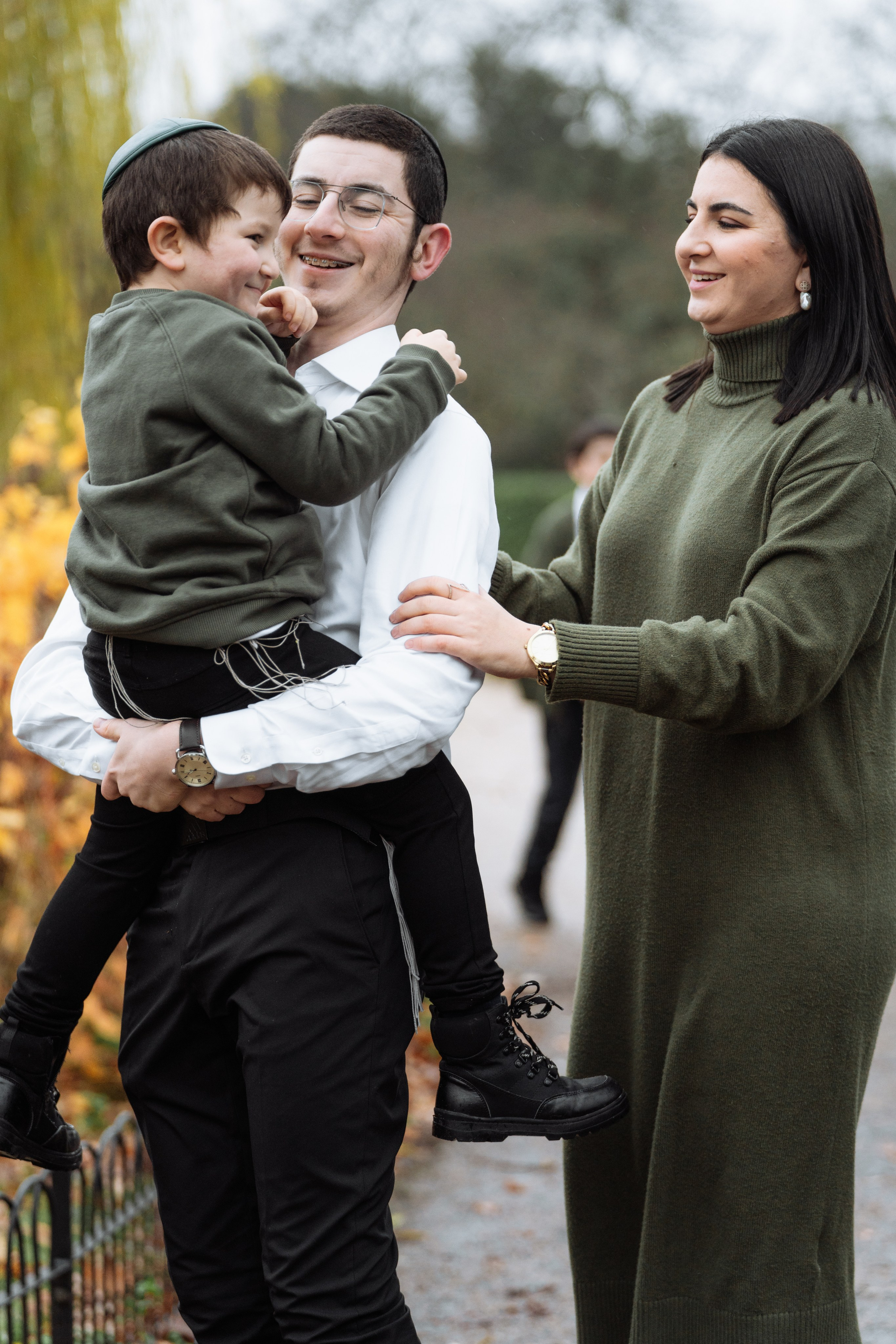 Big family — big love. Photographer in London Daria Agafonova