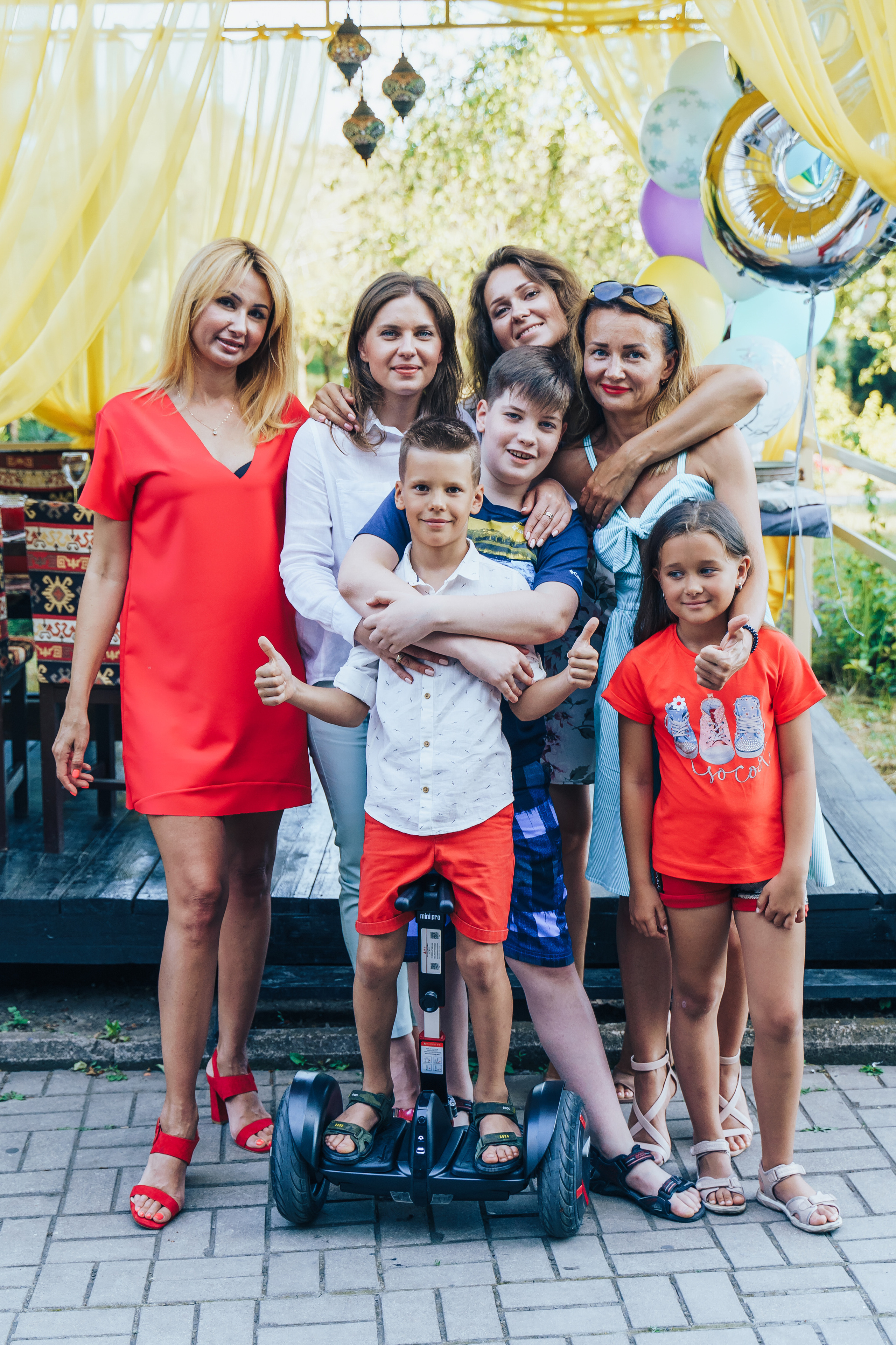 Сhildren’s outdoor birthday party. Photographer in London Daria Agafonova