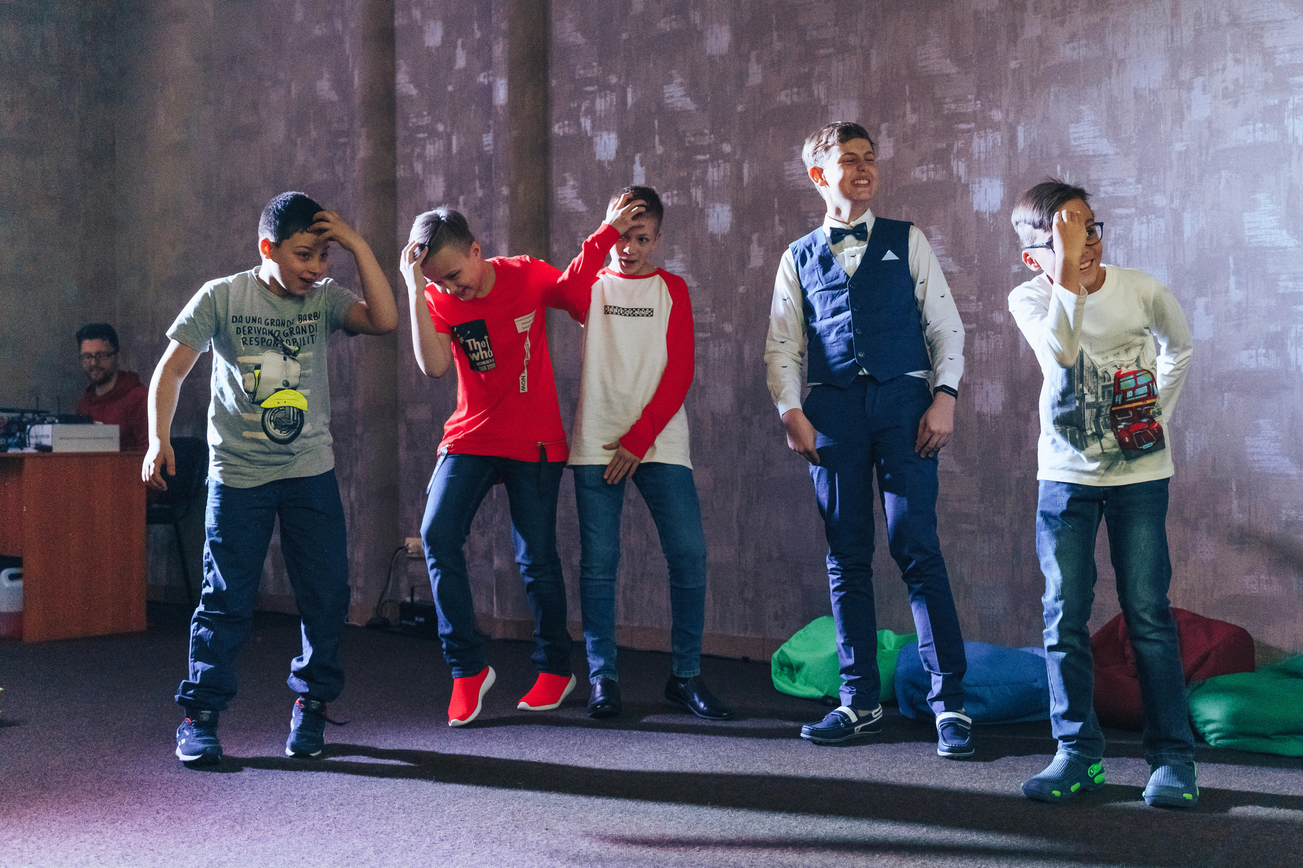 Teenage birthday party in the entertainment center. Photographer in London Daria Agafonova