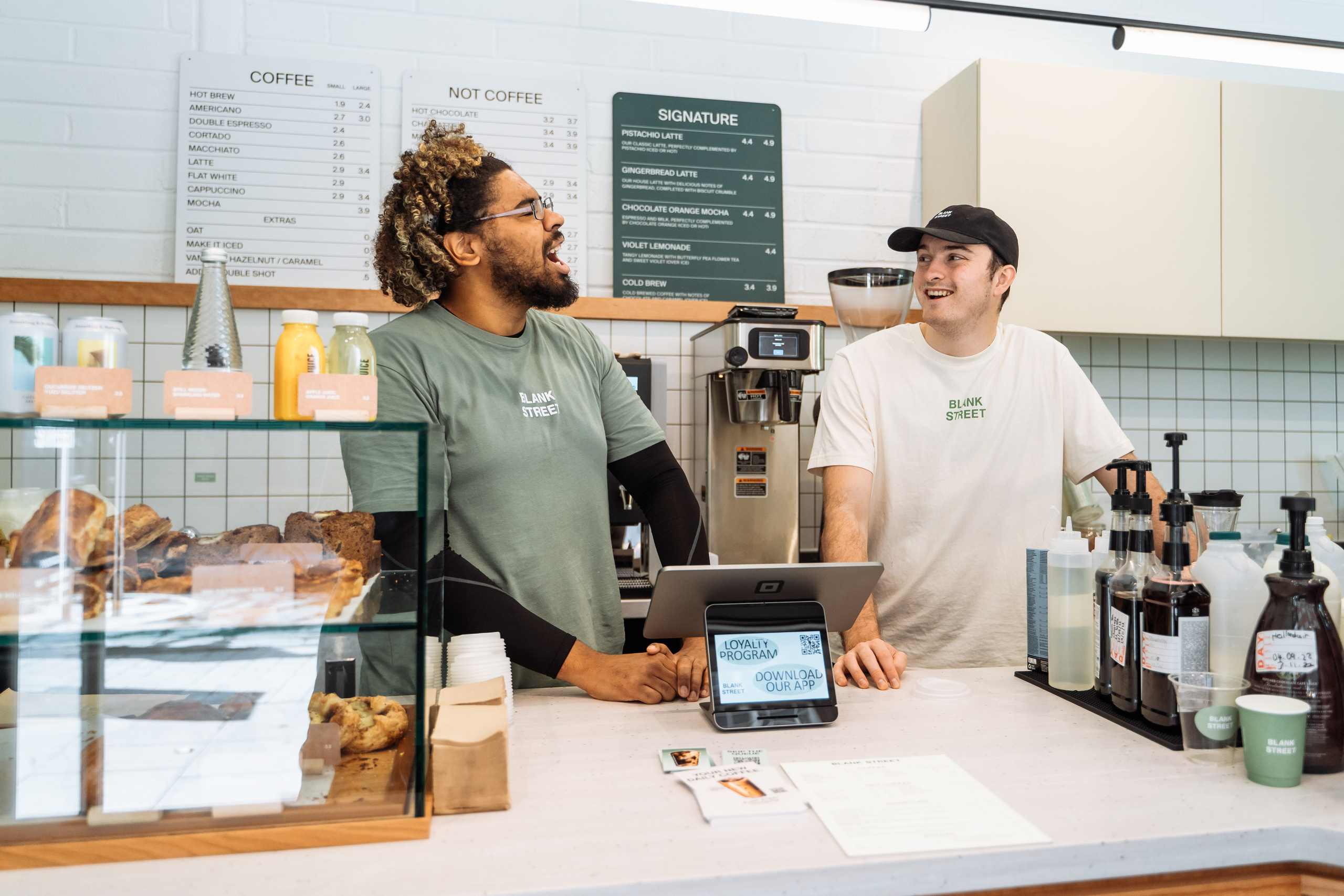 “Blank street” cafe opening. London. Photographer in London Daria Agafonova