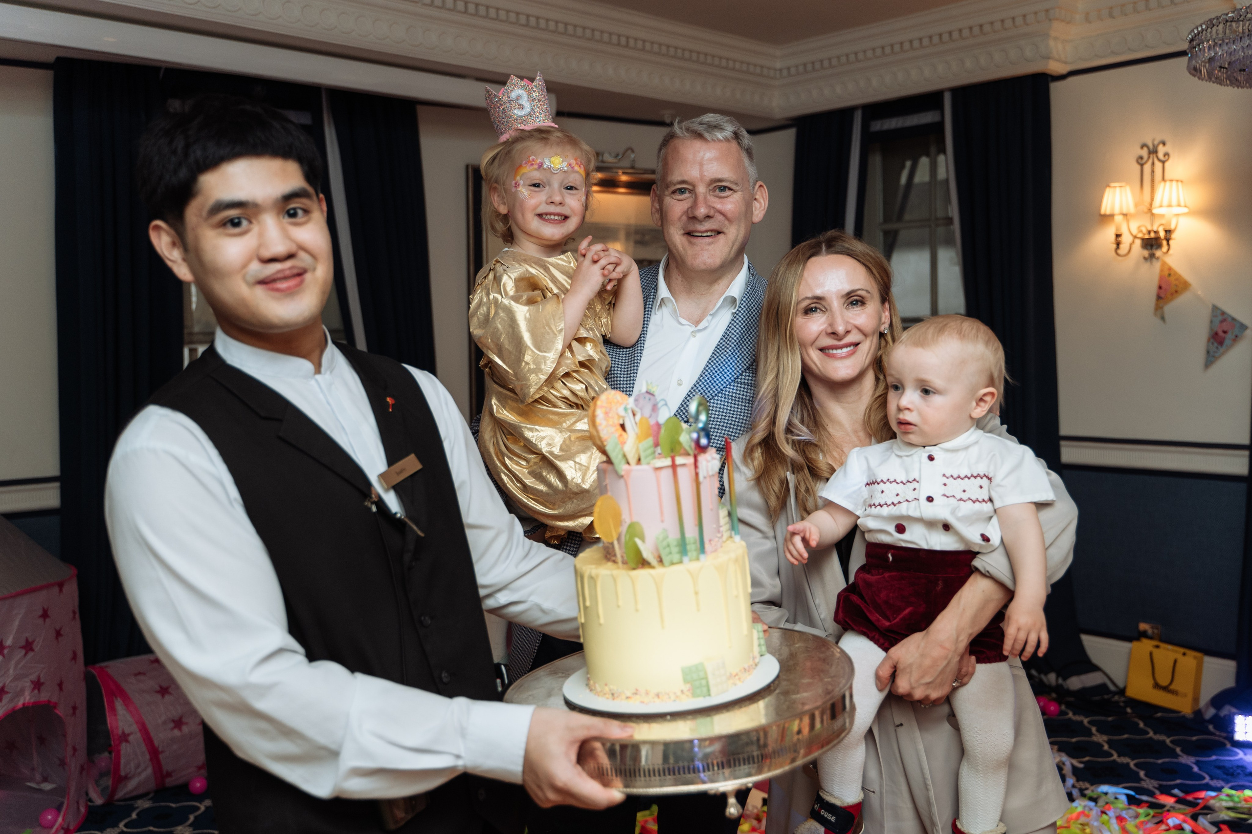 Peppa Pig Birthday party. Photographer in London Daria Agafonova