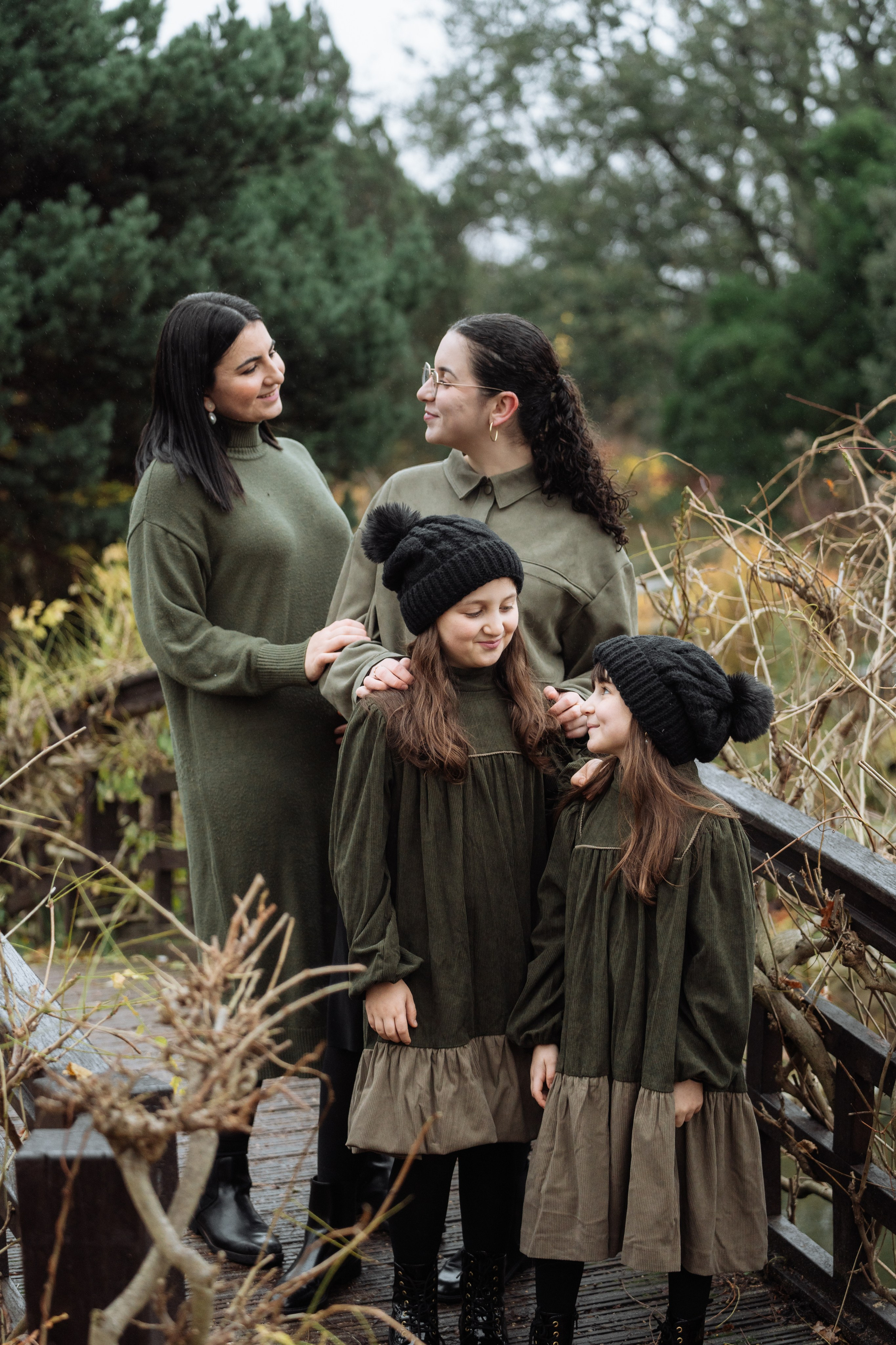 Big family — big love. Photographer in London Daria Agafonova