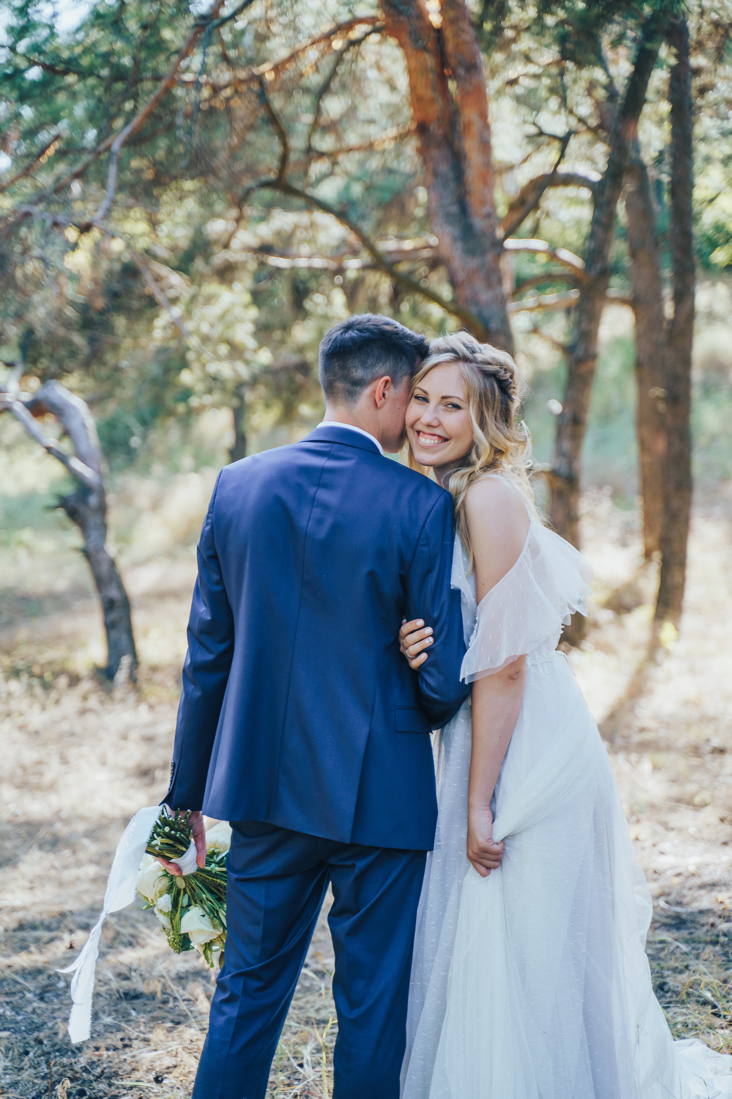 Forest wedding. Maria and Oleksandr. Photographer in London Daria Agafonova