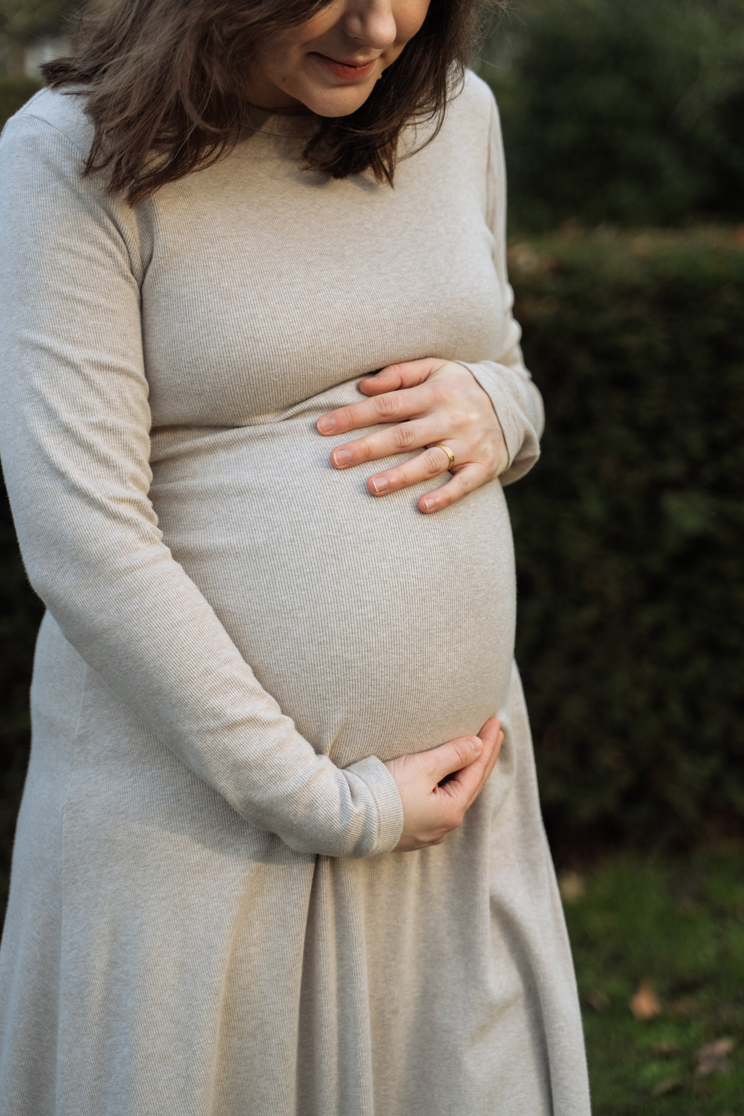 Sweet pregnancy. Photographer in London Daria Agafonova