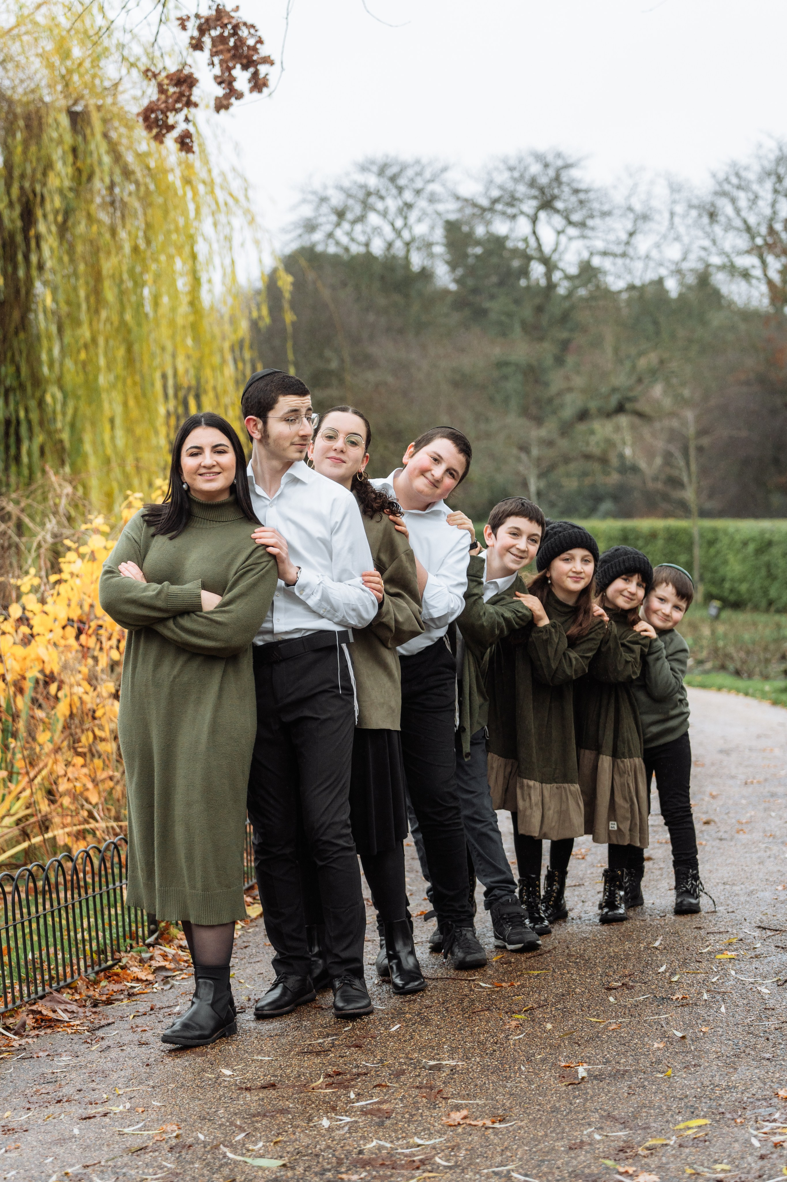 Big family — big love. Photographer in London Daria Agafonova