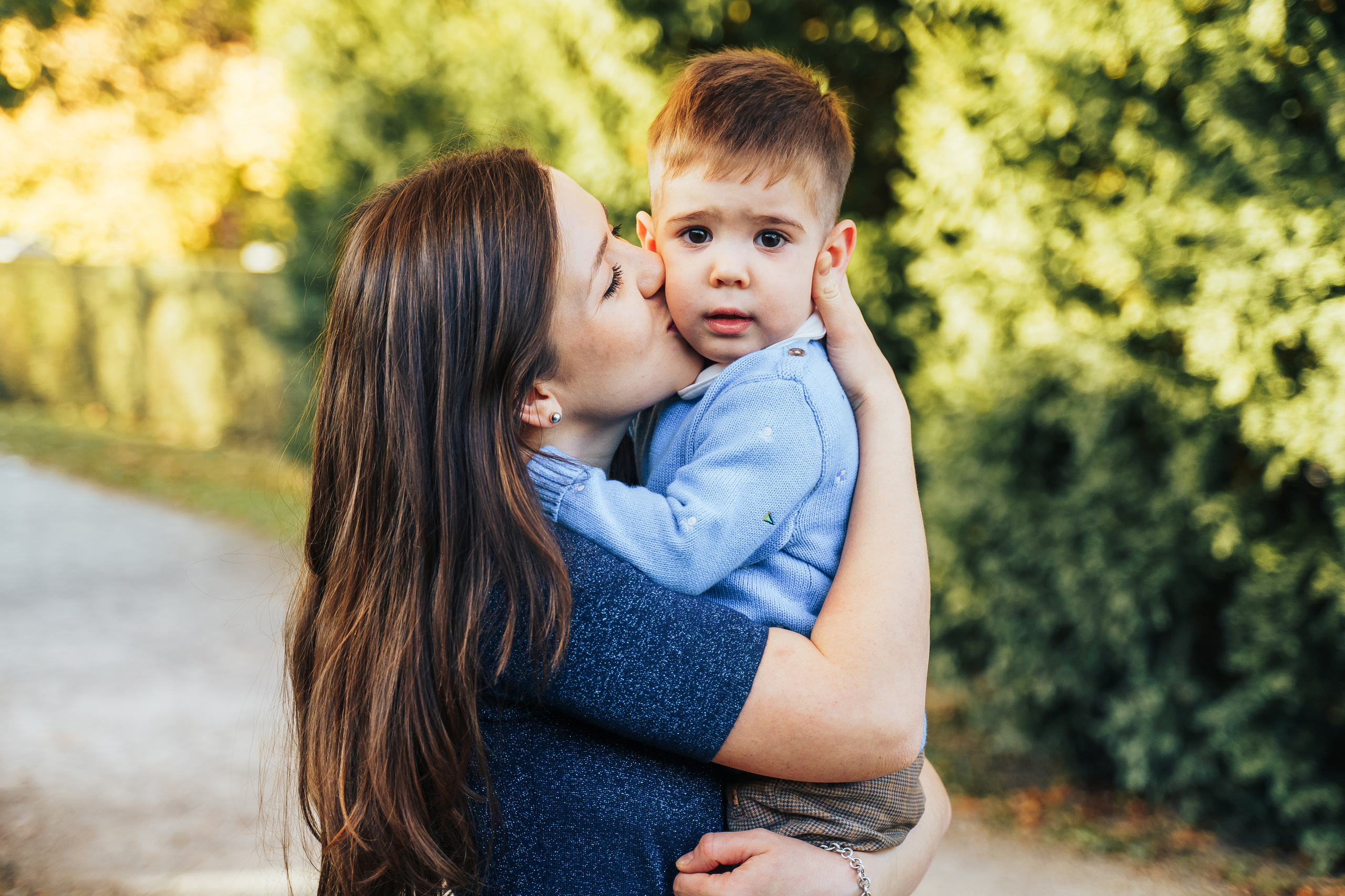 Family walking. Photographer in London Daria Agafonova