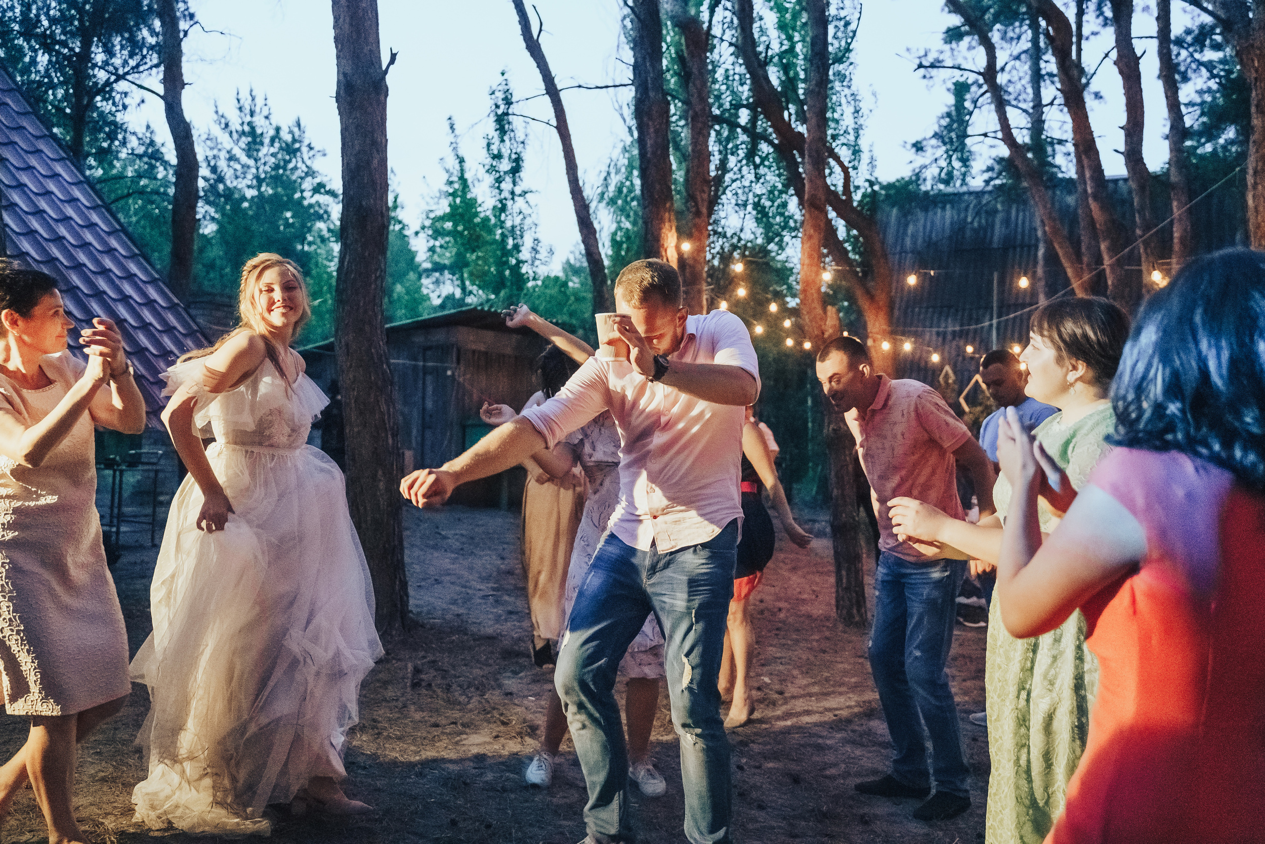 Forest wedding. Maria and Oleksandr. Photographer in London Daria Agafonova
