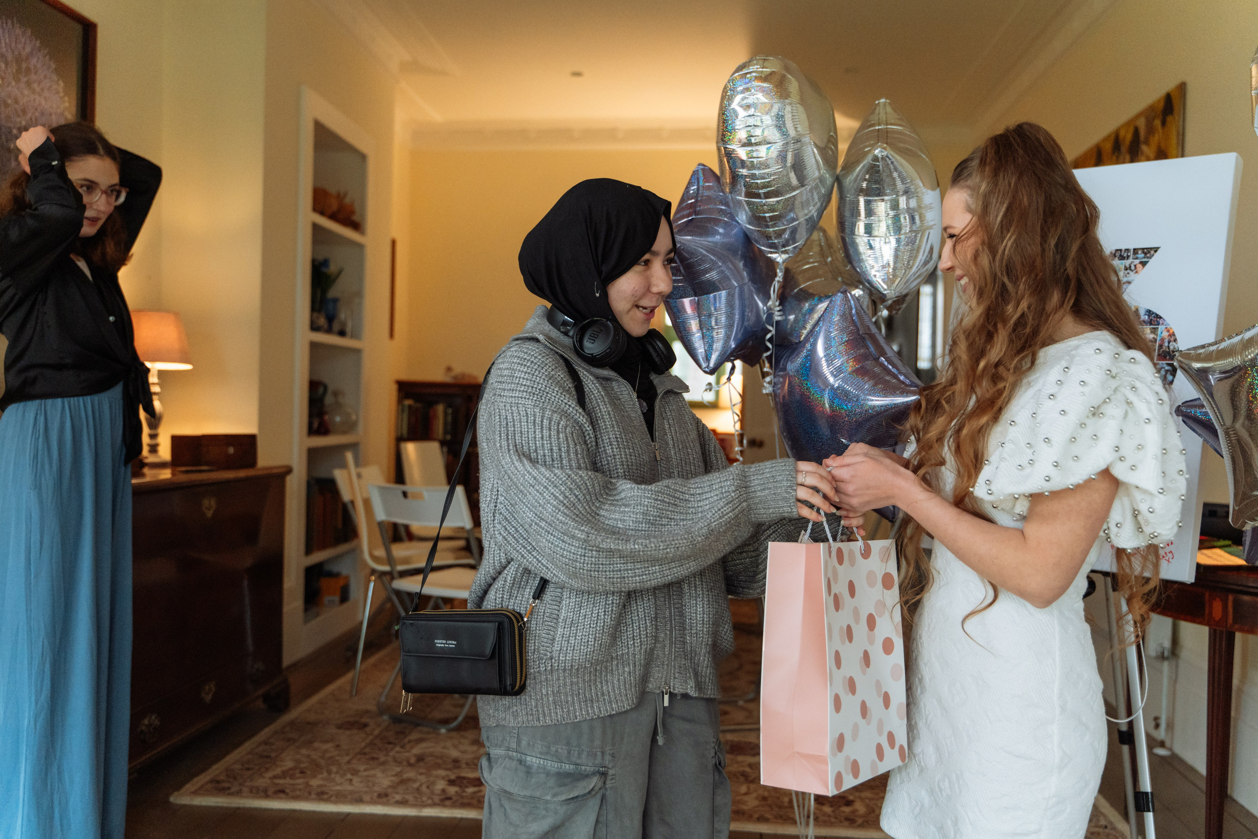 Home Birthday party. Photographer in London Daria Agafonova